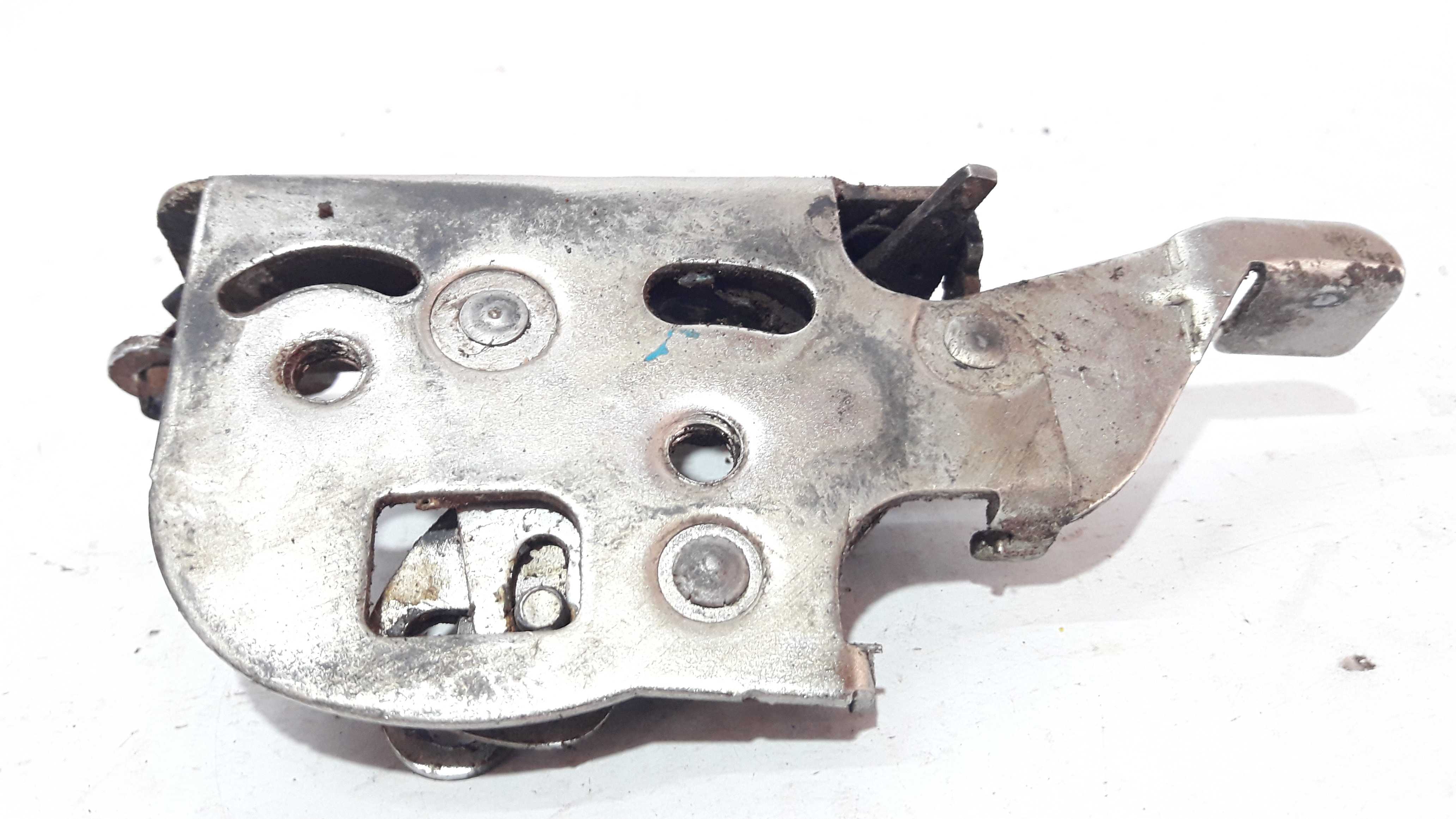 Fechadura Traseira Direita Uno Mille 4/11 27530 3