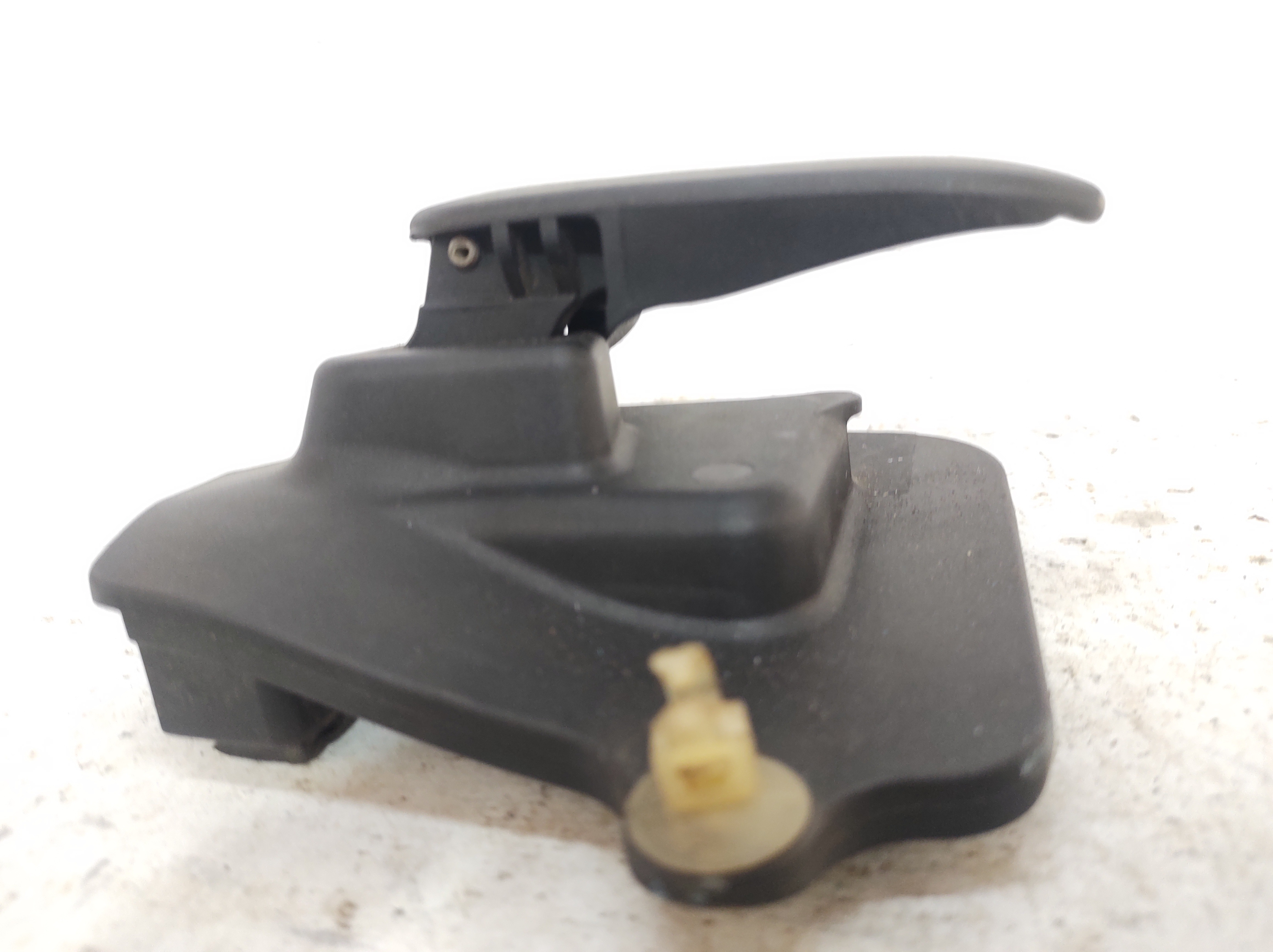 Macaneta Interna Traseira Esquerda Meriva 02 A 12 93383330 – Preto – Traseira 4