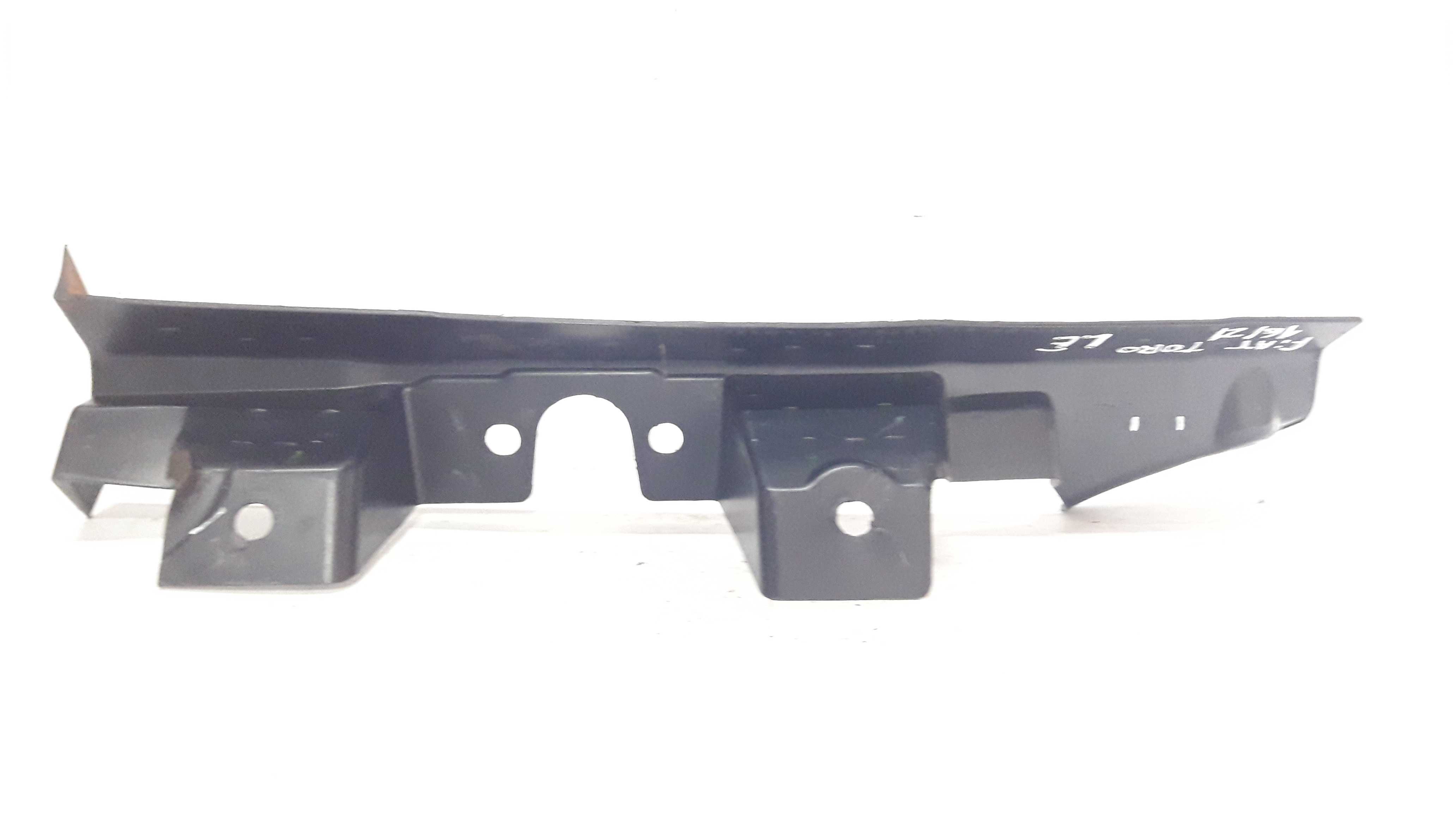 Moldura Esquerda Tampa Traseira Toro 16 A 21 100242348 Preto 3