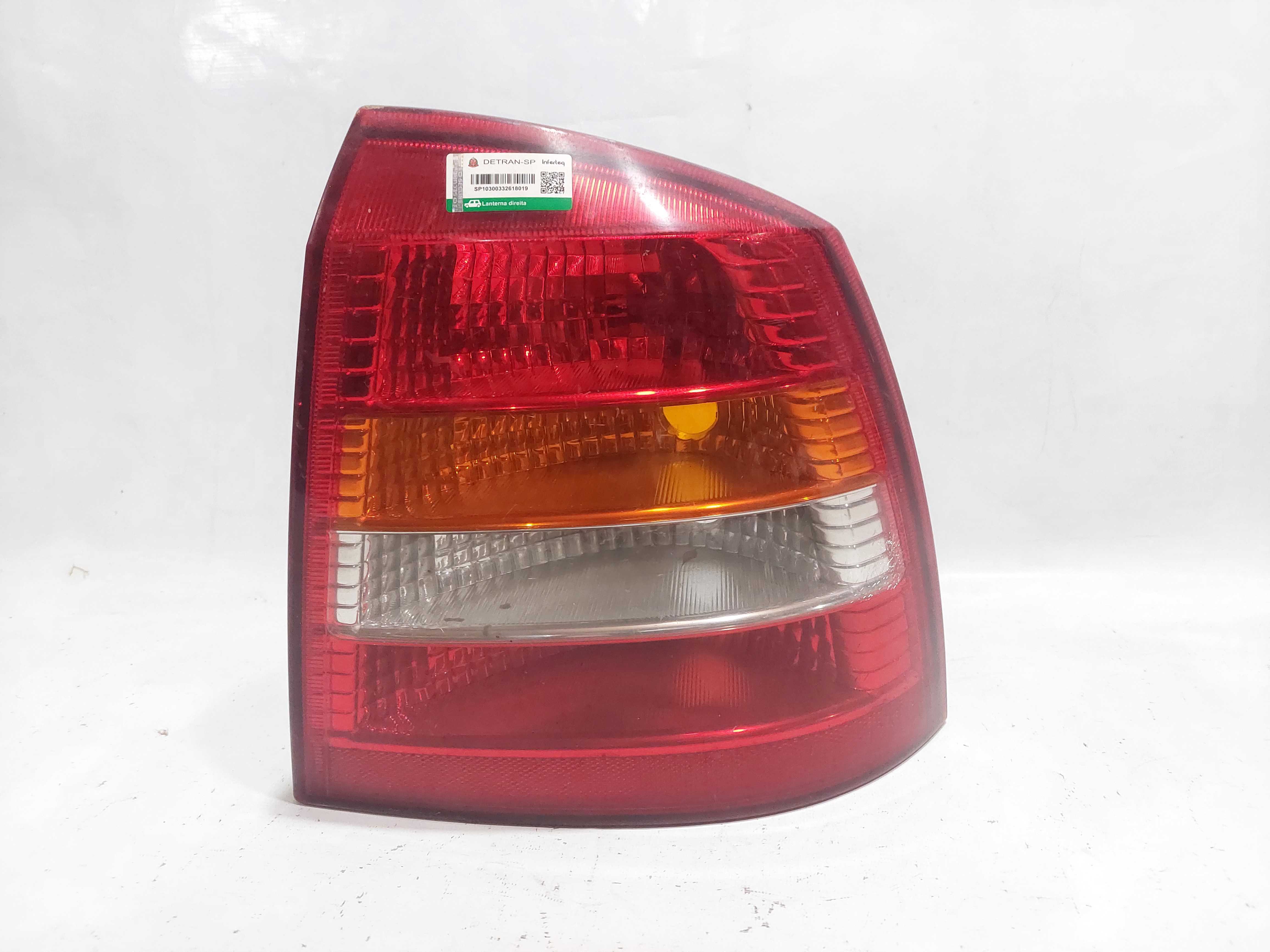 Lanterna Lado Direito Astra Hatch 2000 á 2002