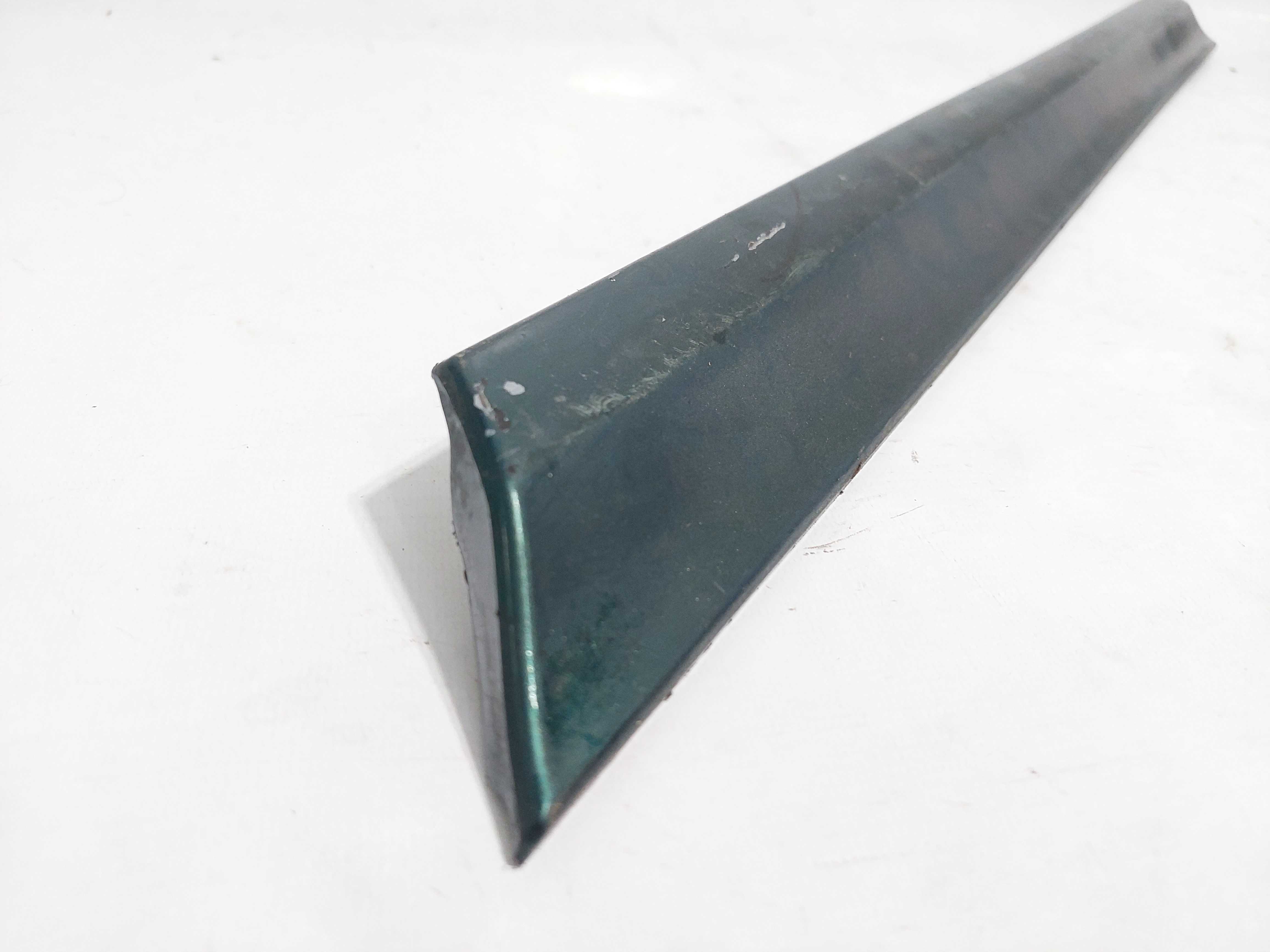 Moldura Porta Traseiro Esquerdo Passat Alemão Variat 1995  Verde 4