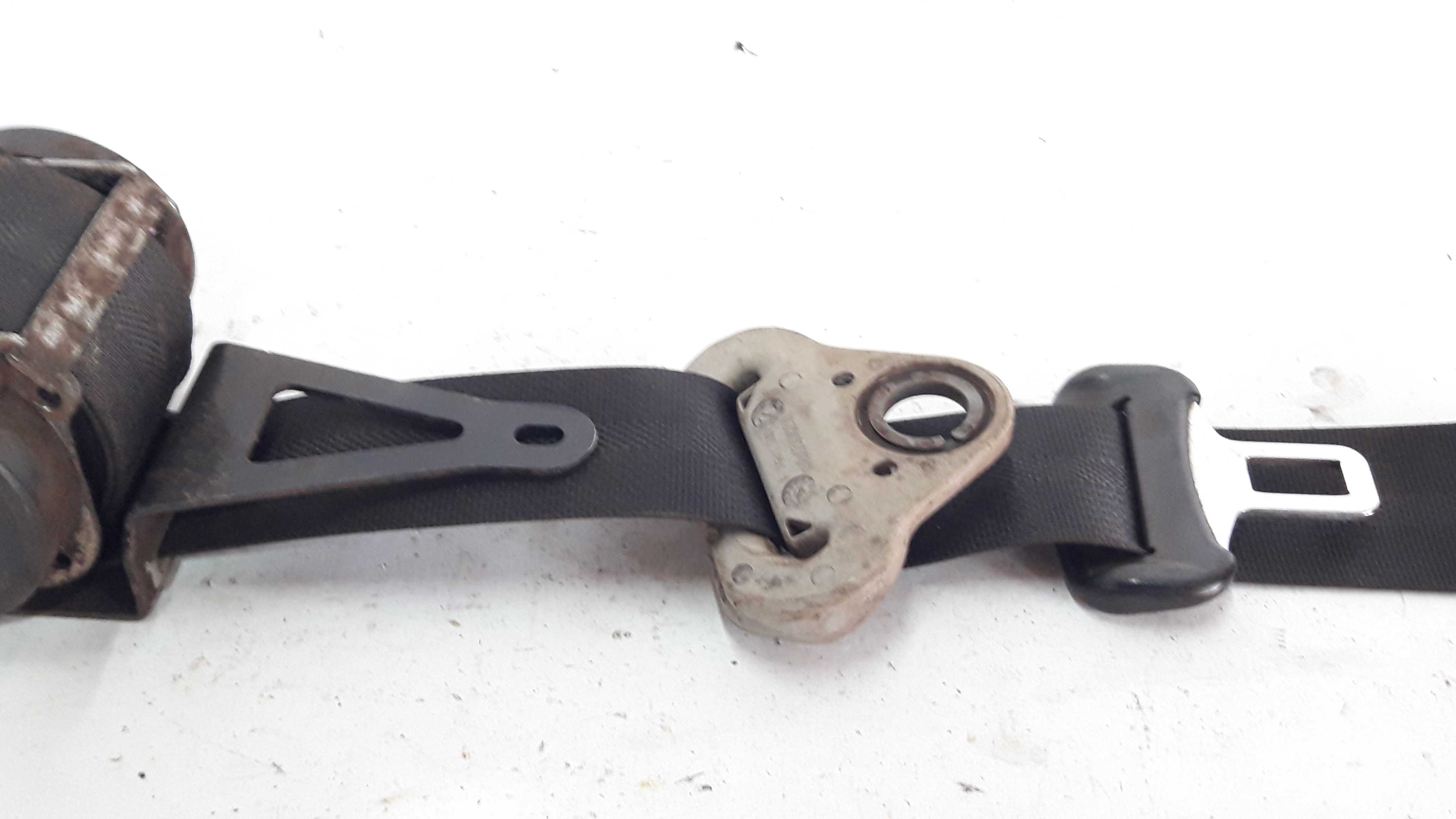 Cinto Segurança Traseiro Esquerdo Hilux 16/20 604695900a 2