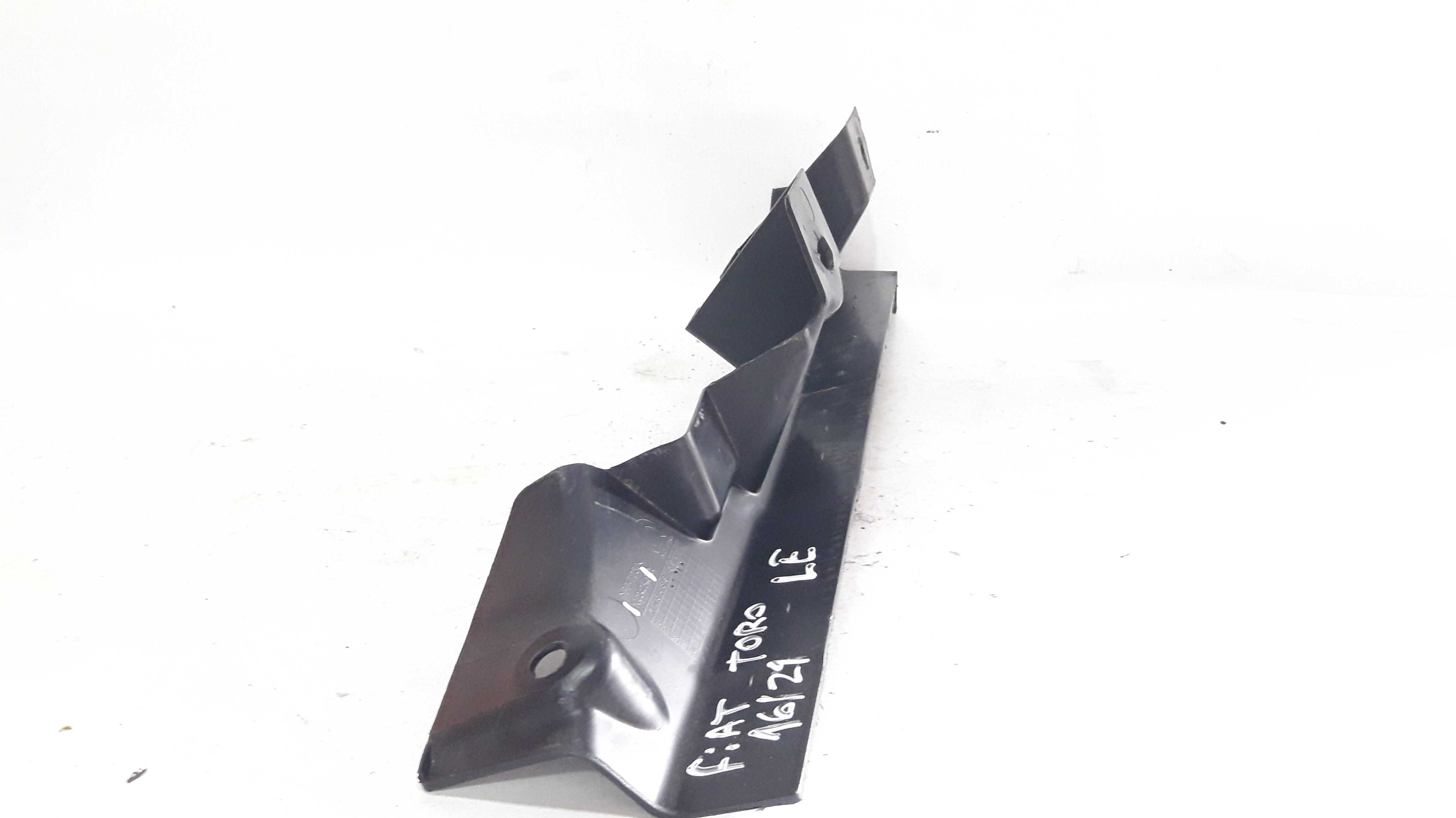 Moldura Esquerda Tampa Traseira Toro 16 A 21 100242348 Preto 5