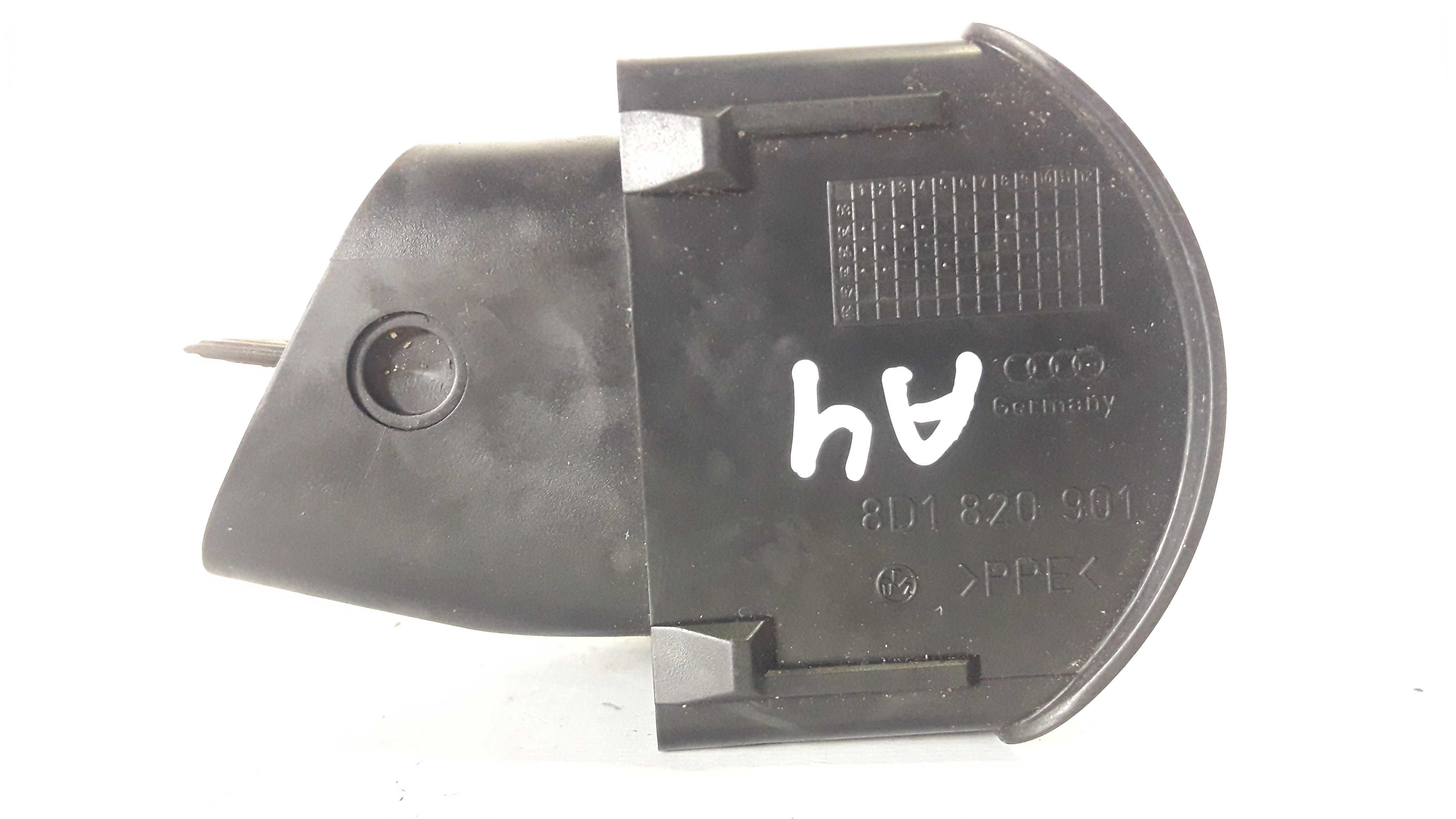Difusor Ar Esquerdo Audi A4 97/02  8d1820901 19756 5