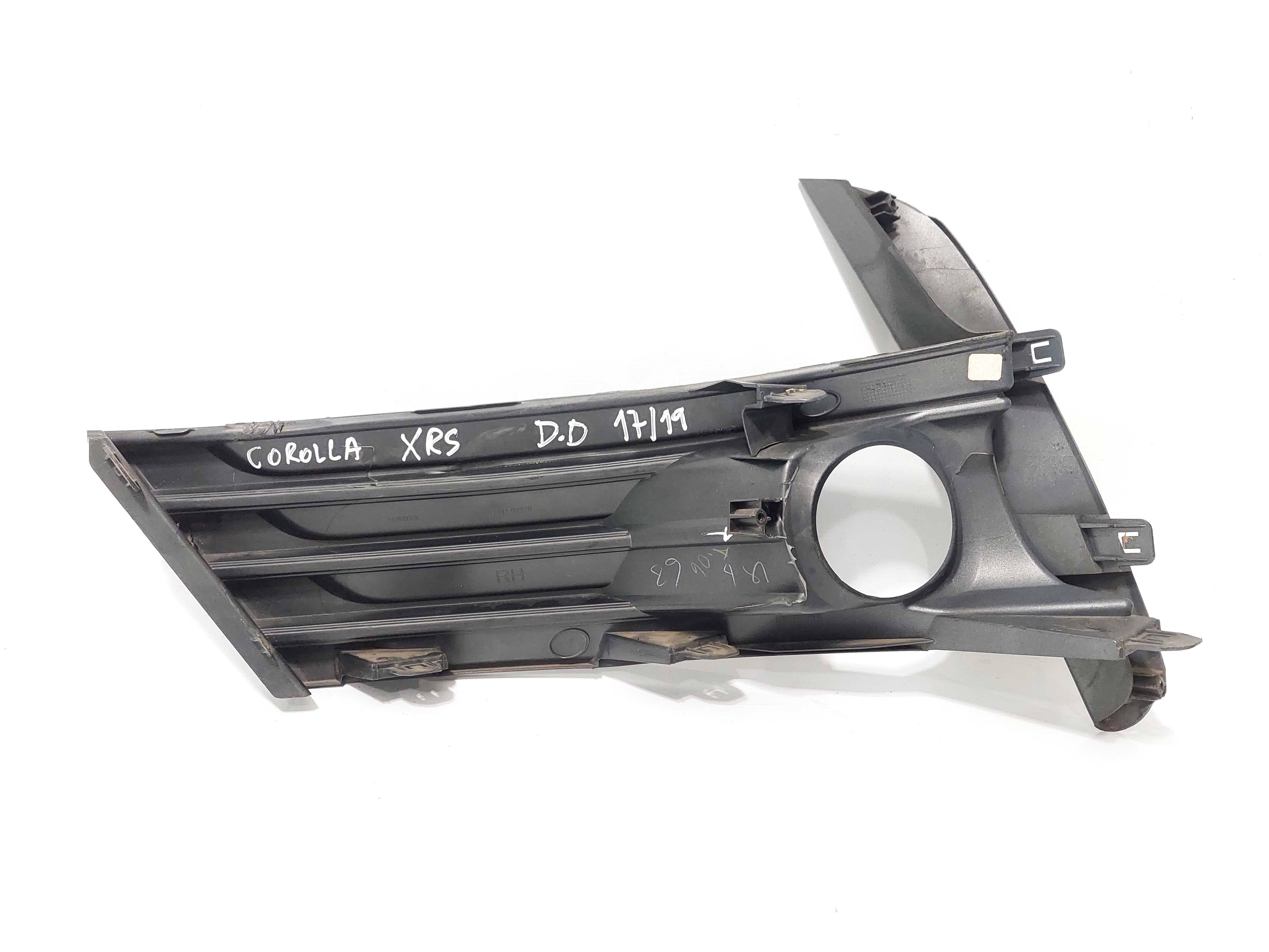 Moldura Farol Milha Lado Direito Corolla Xrs 11/17 C/detalhe Chumbo Direito 5