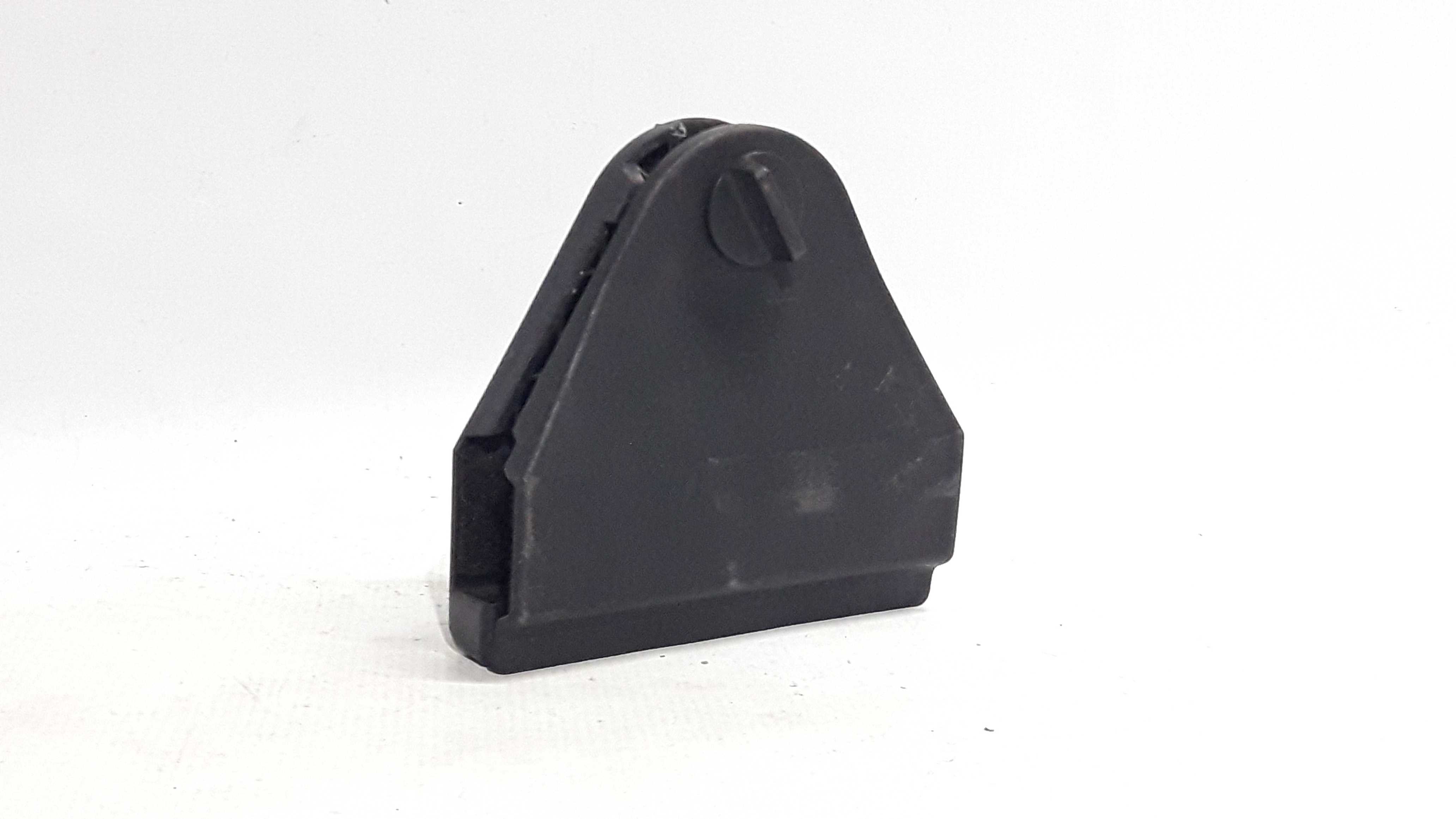 Suporte Triangulo Sinalização Audi A4 97/00 4d0860285a 2