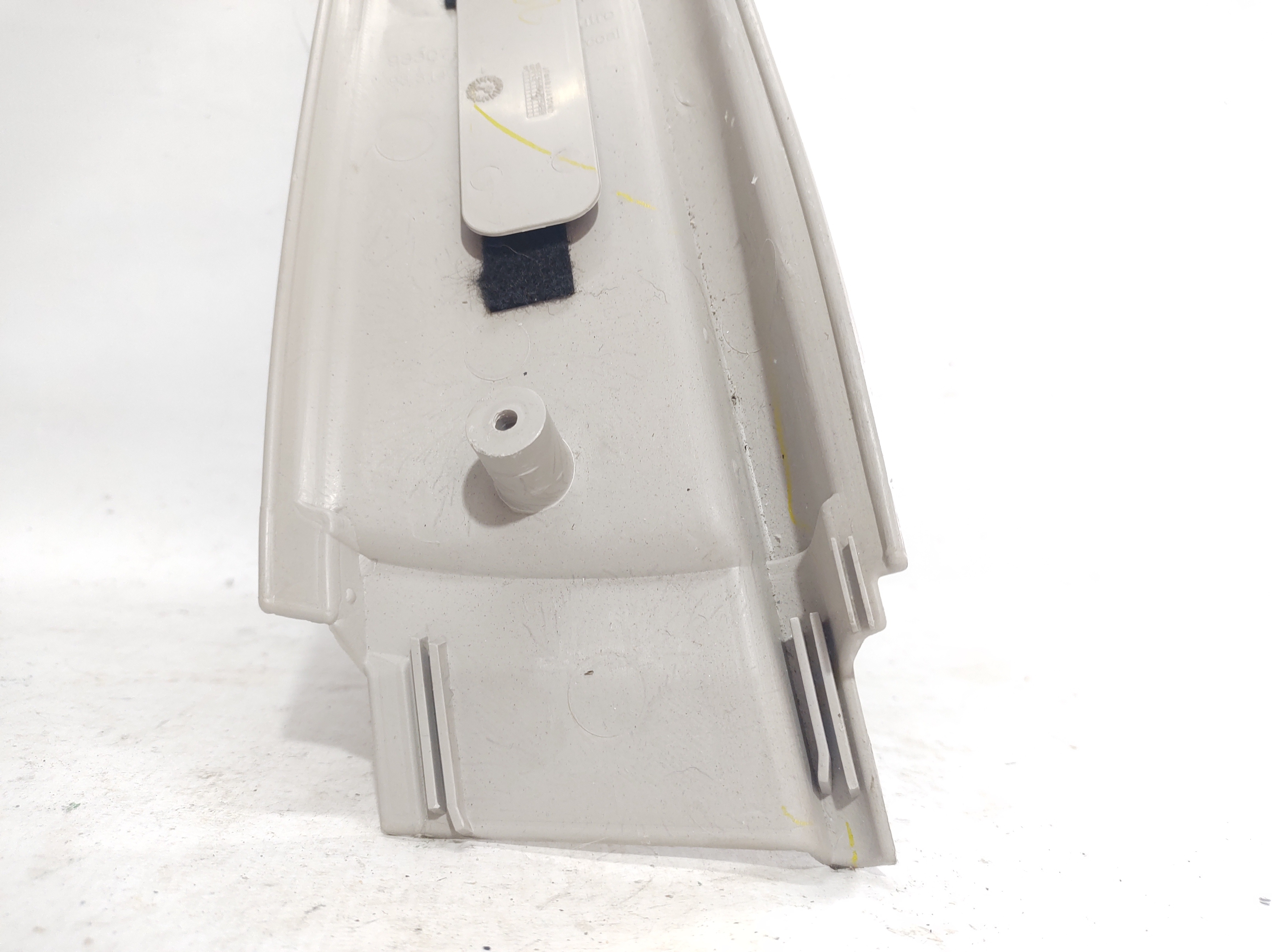 Moldura Coluna Central Direita Celta 4p 7 A 16 93307346 4