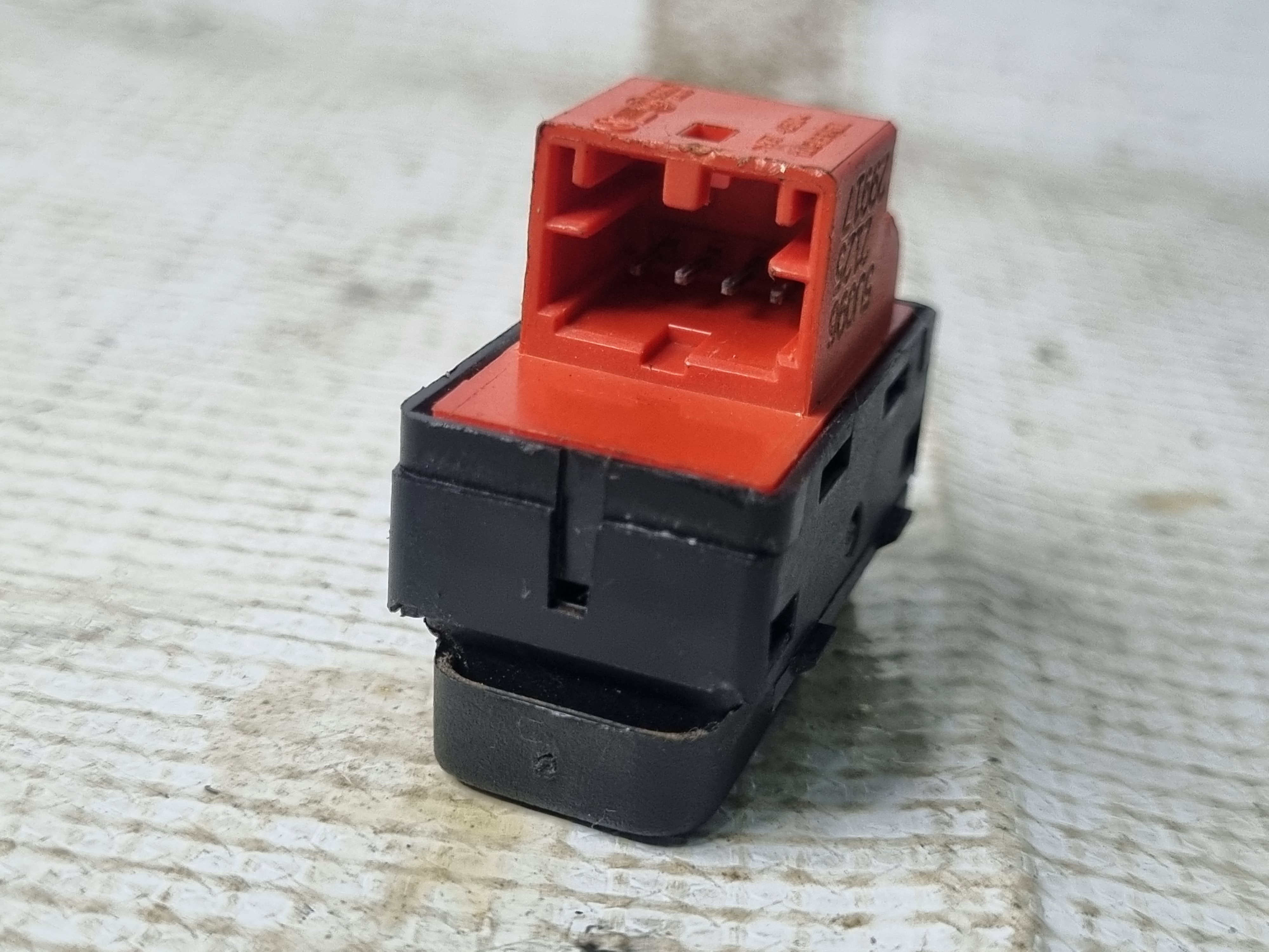 Botao Trava Elétrica Fechadura Porta Volkswagen Gol G7 4