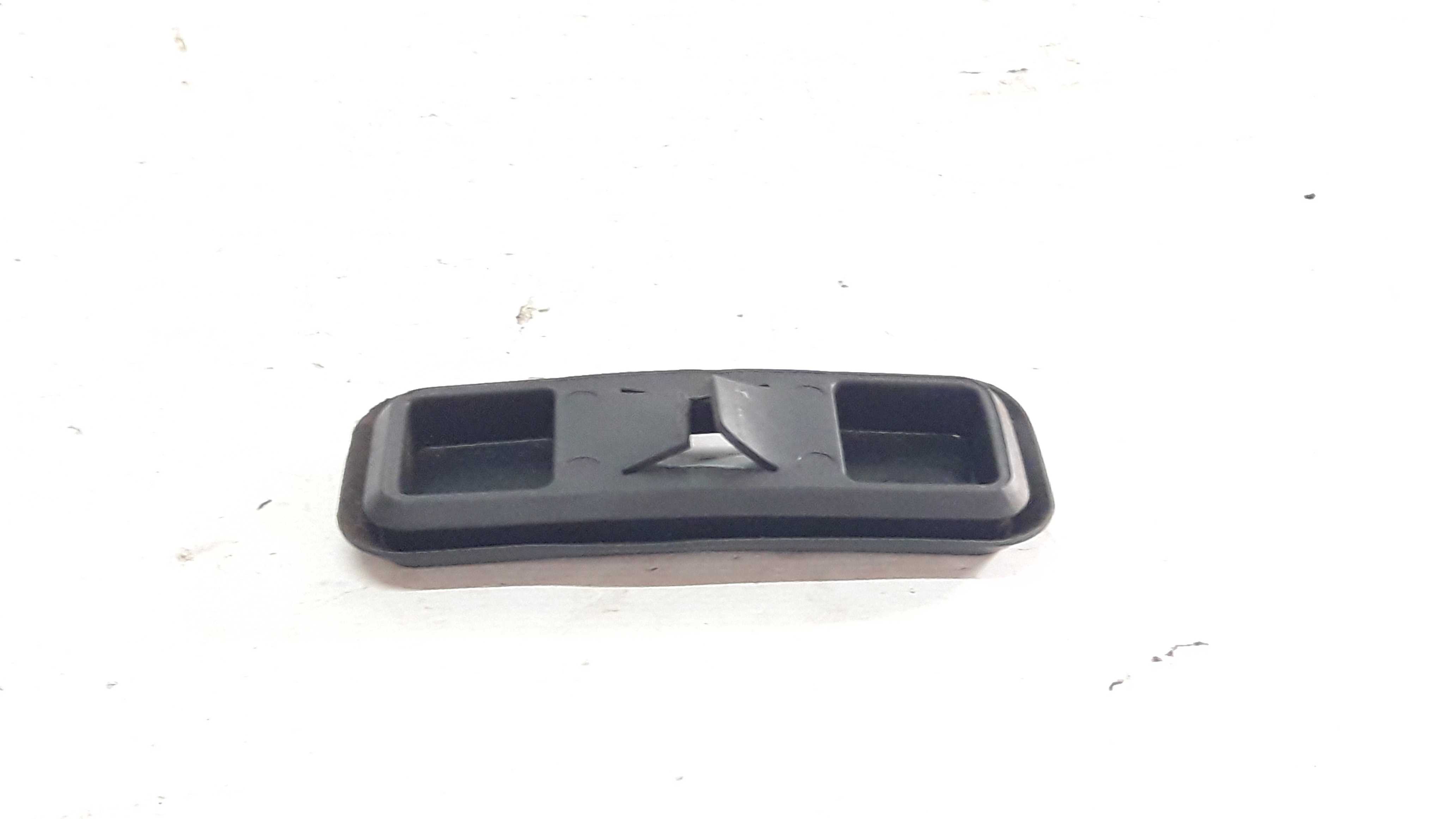 Moldura Limitador Porta Dianteira Direita Kwid 17 A 21 1