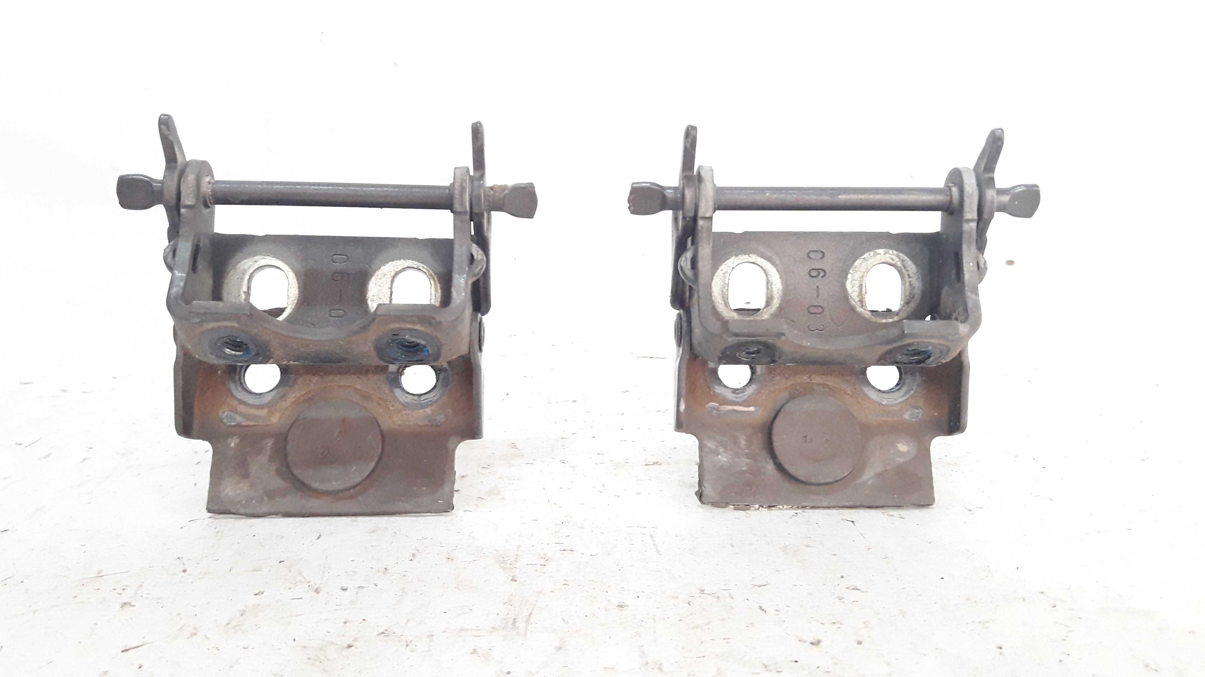 Dobradiça Tampa Traseira Fiesta Hatch 4 A 12 5