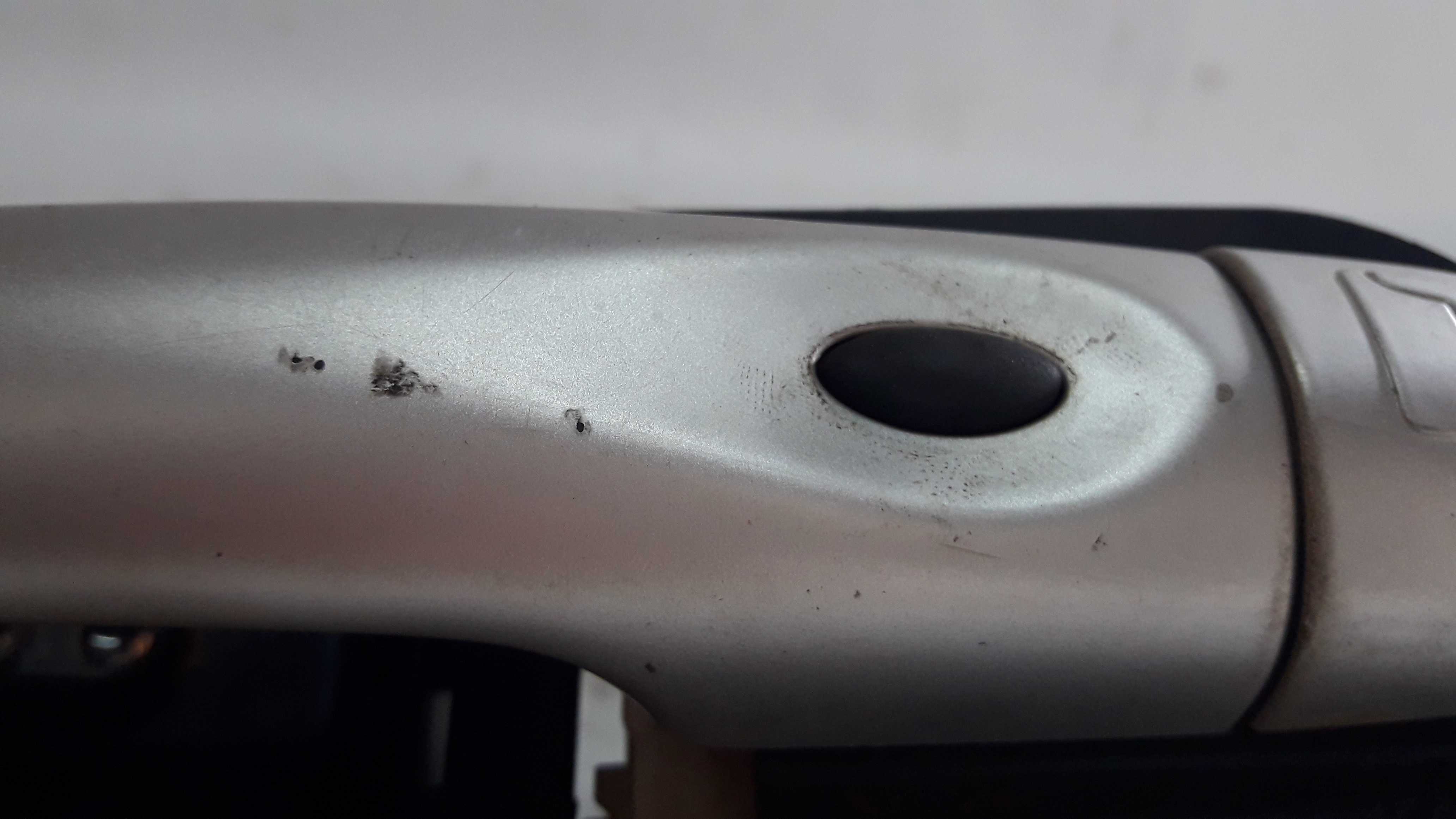 Macaneta Ext Dianteira Esquerda Fluence 12 A 15 806070033r Prata Dianteira 8
