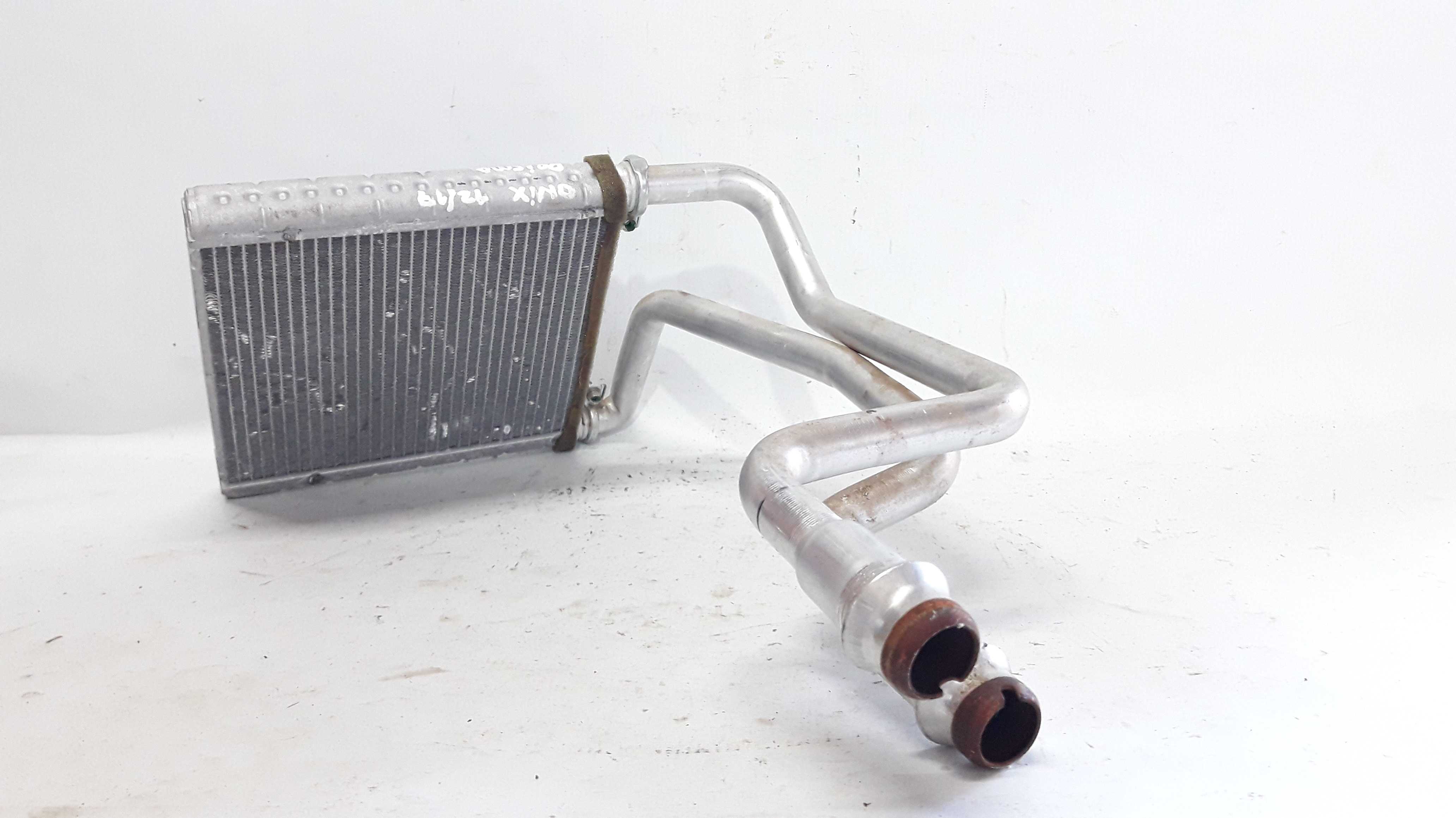 Radiador Condensador Ar Quente Onx Prisma 12 A 19 7