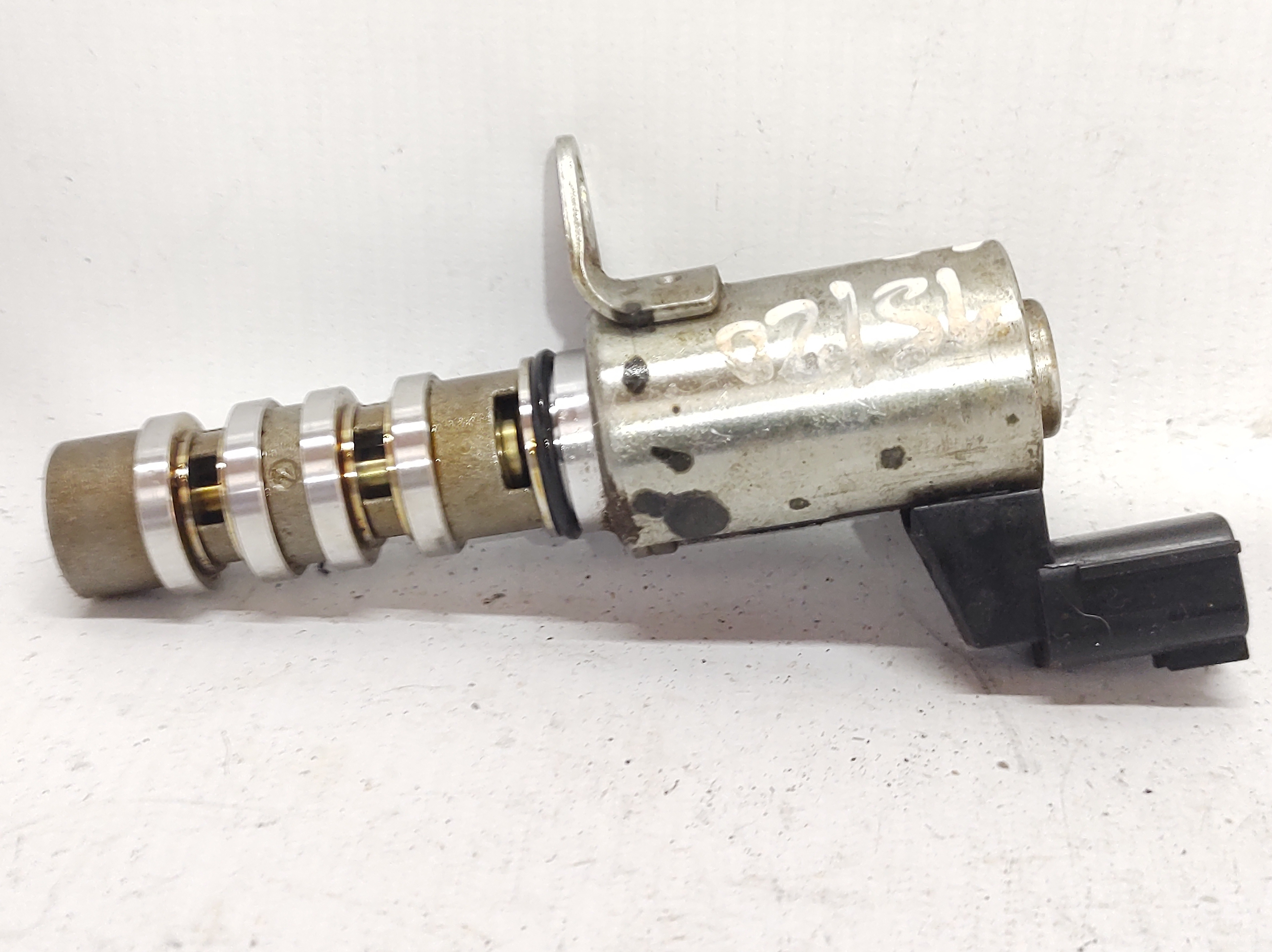 Valvula Solenóide Duster Oroch 1.6 16v 15 A 20 9205d54261 5