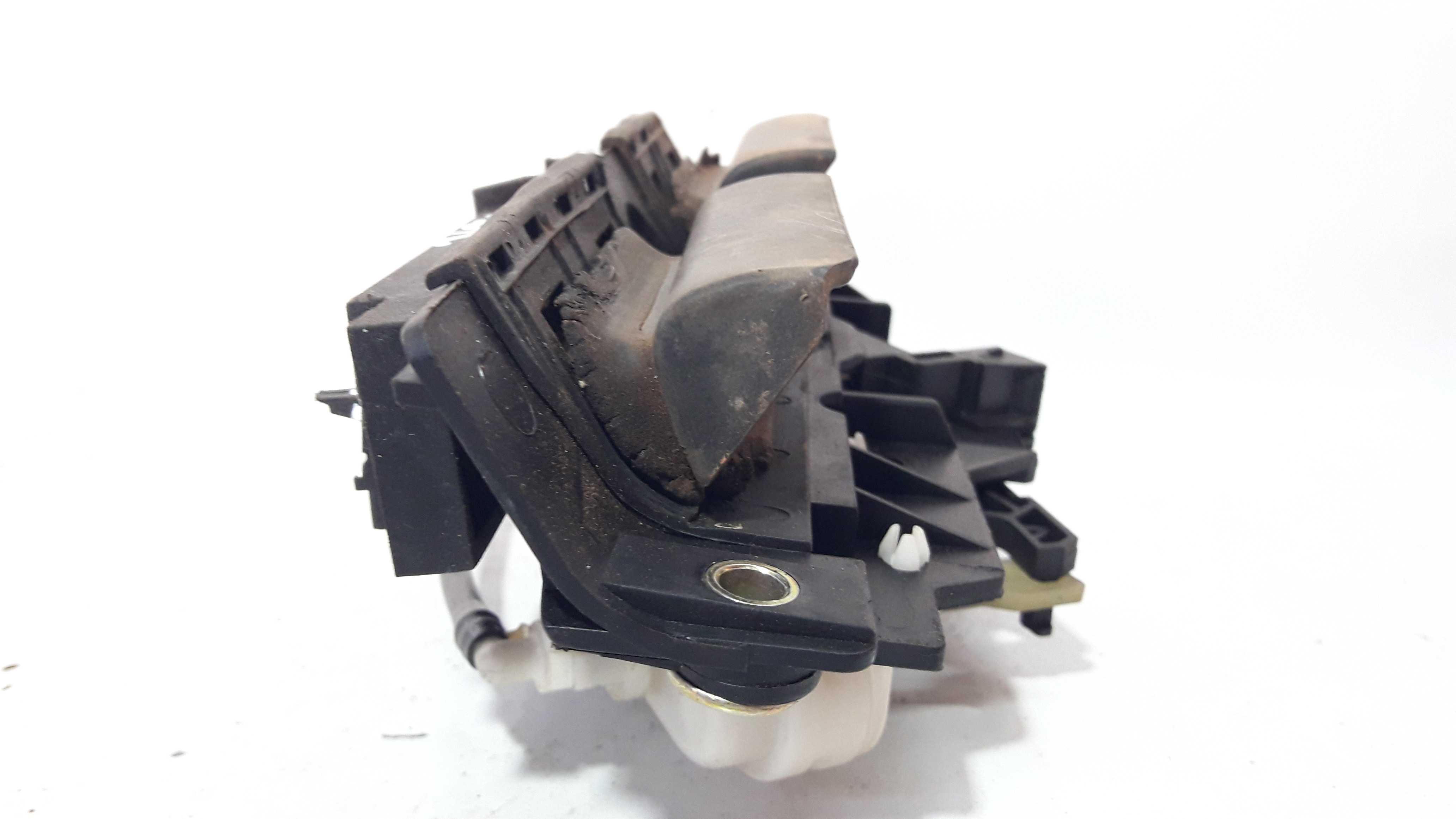 Macaneta Tampa Traseira Audi A3 99/6 C Pequena Avaria 24240 8