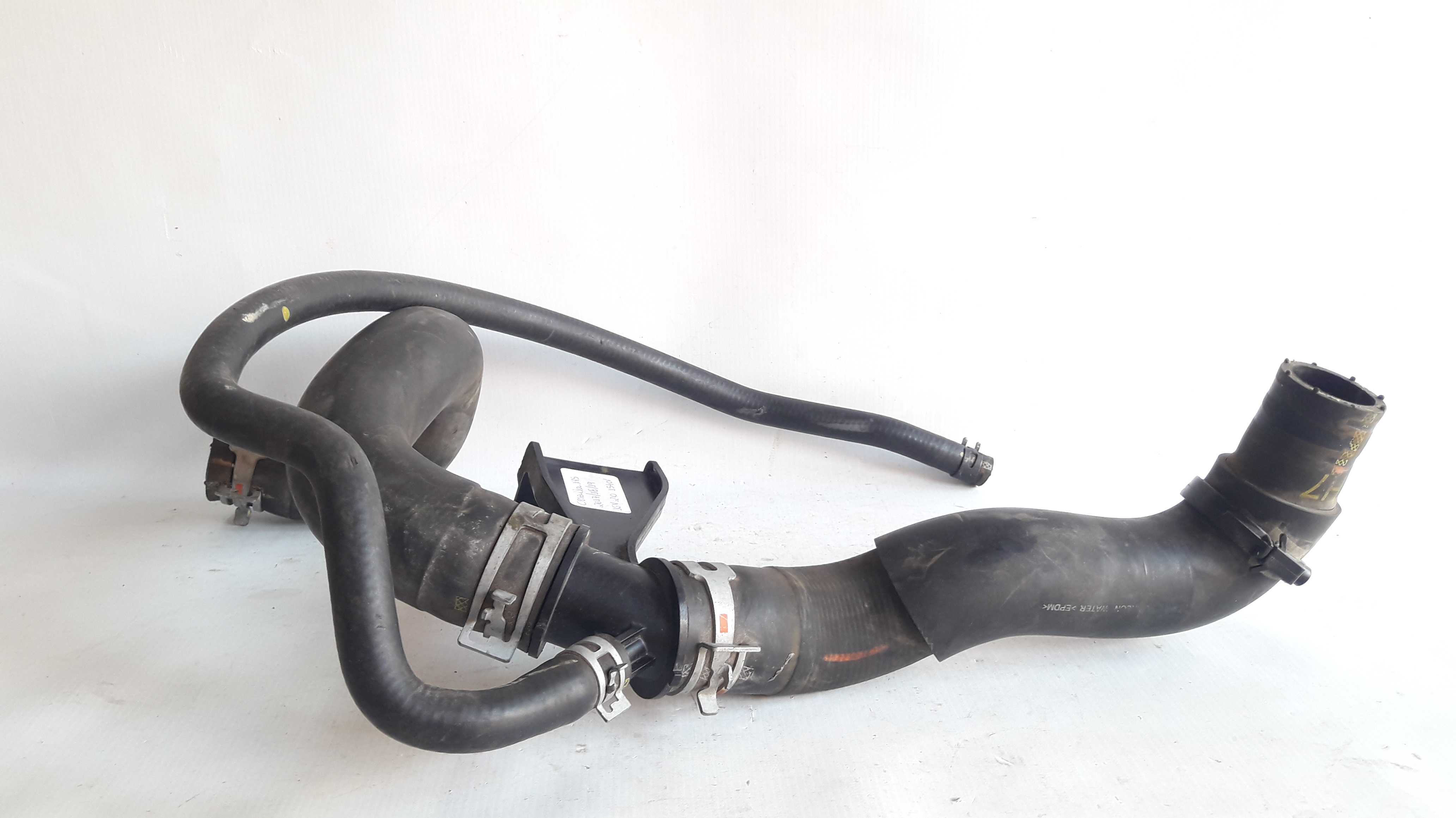 Tubo Agua Radiador Corolla Xrs 2.0 17 18 19 165770t080 4