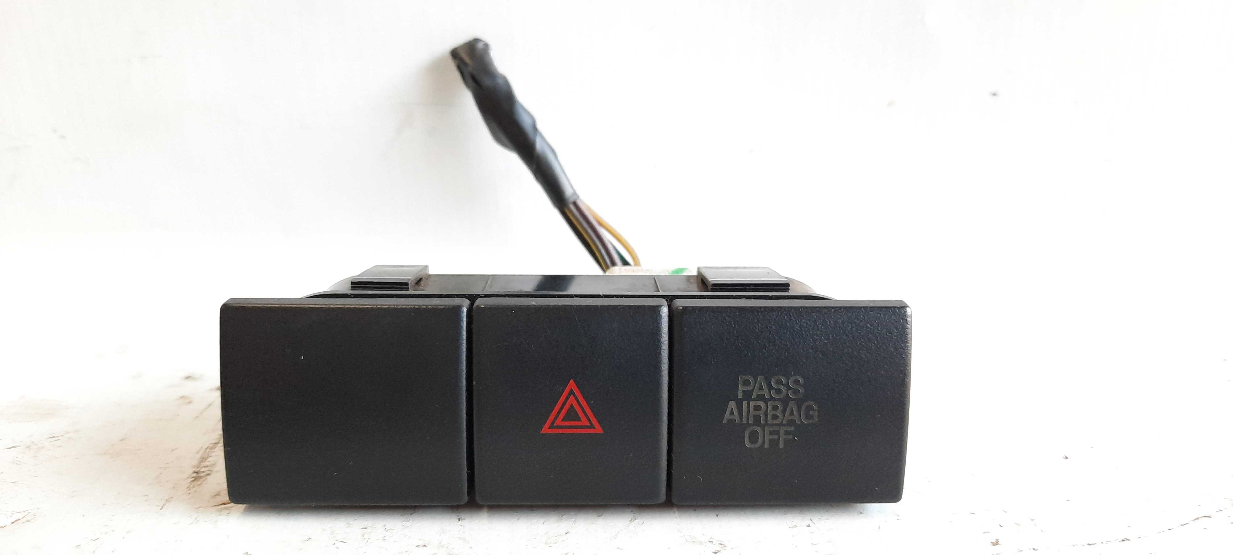 Botão Pisca Alerta Ford Fusion 06a08  6e5t13d734  Preto