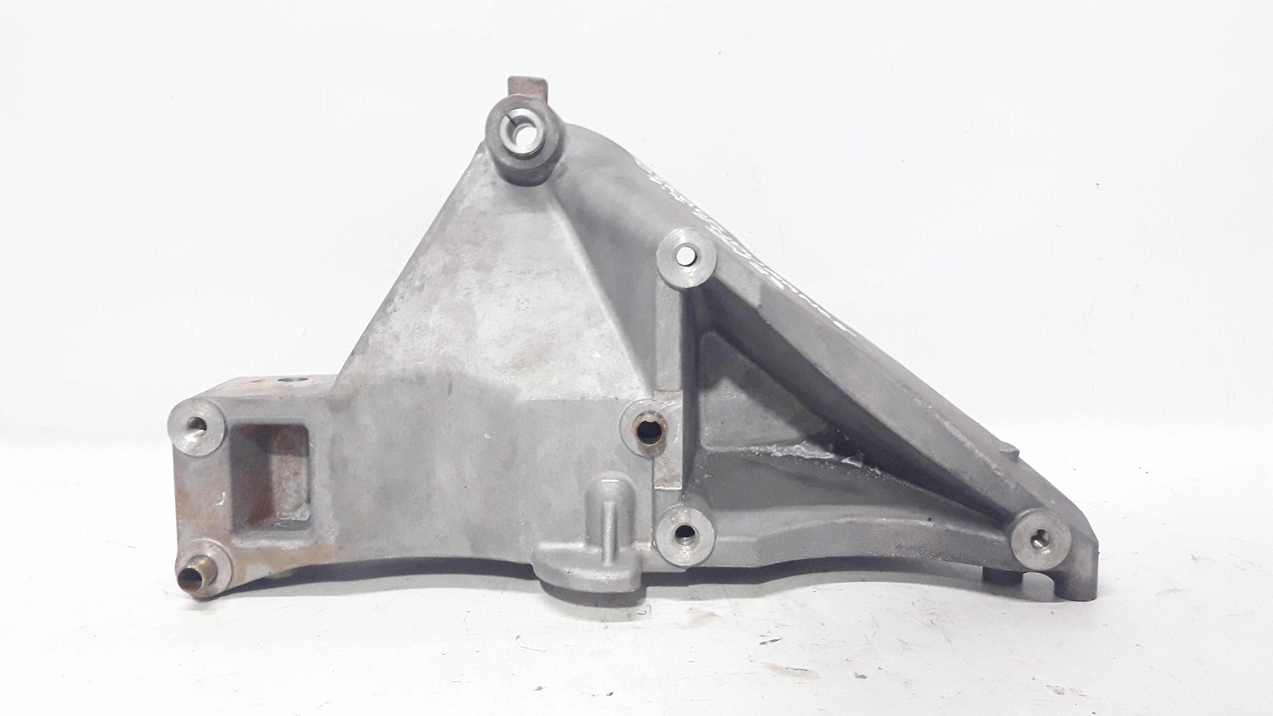 Suporte Altenador/compressor Strada 1.4 20/23 55255796 26930 3