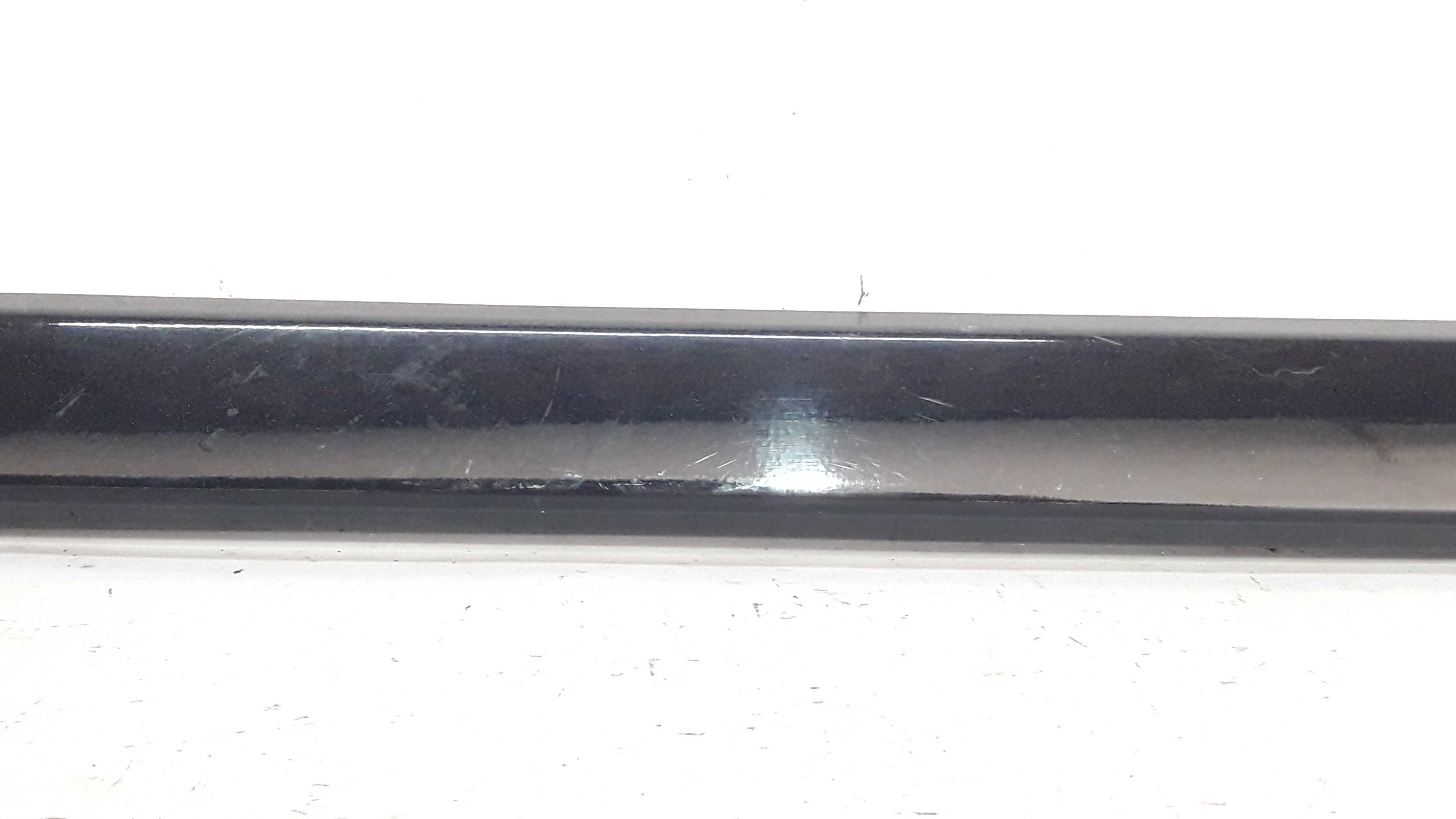 Friso Moldura Externa Porta Traseira Direita Agile 09 A 16 – Preto 4