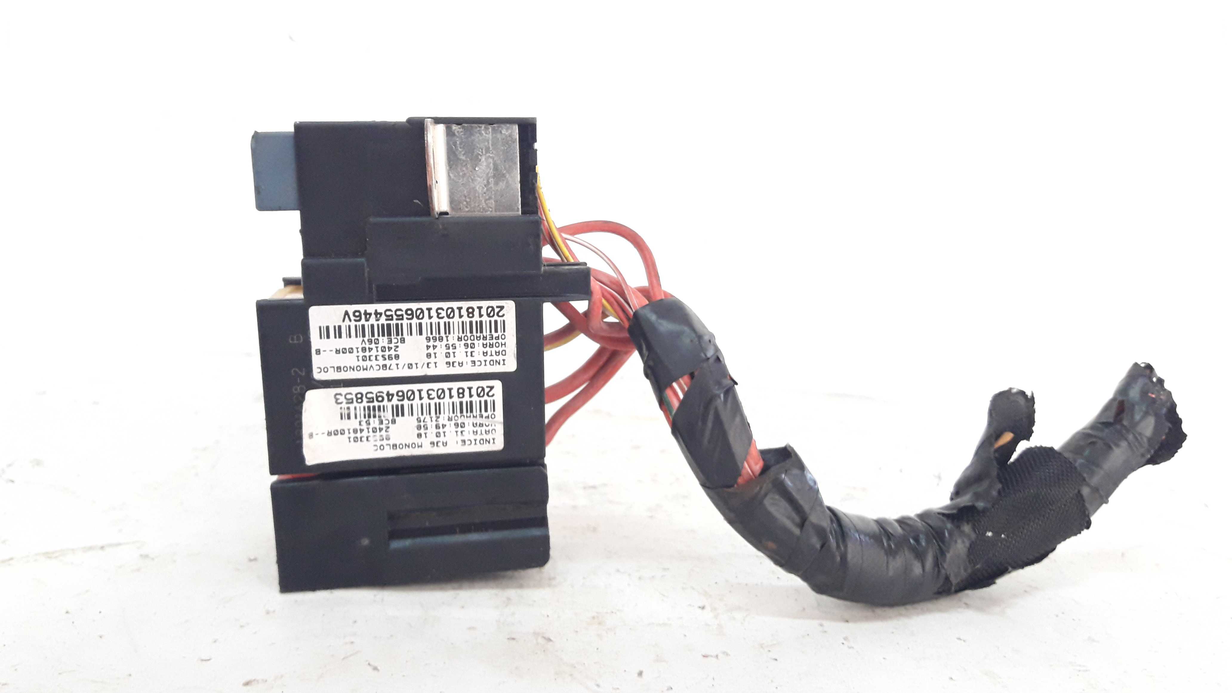 Caixa Fusiveis Kwid 1.0 3cc 17 A 19 1801628 28176 4