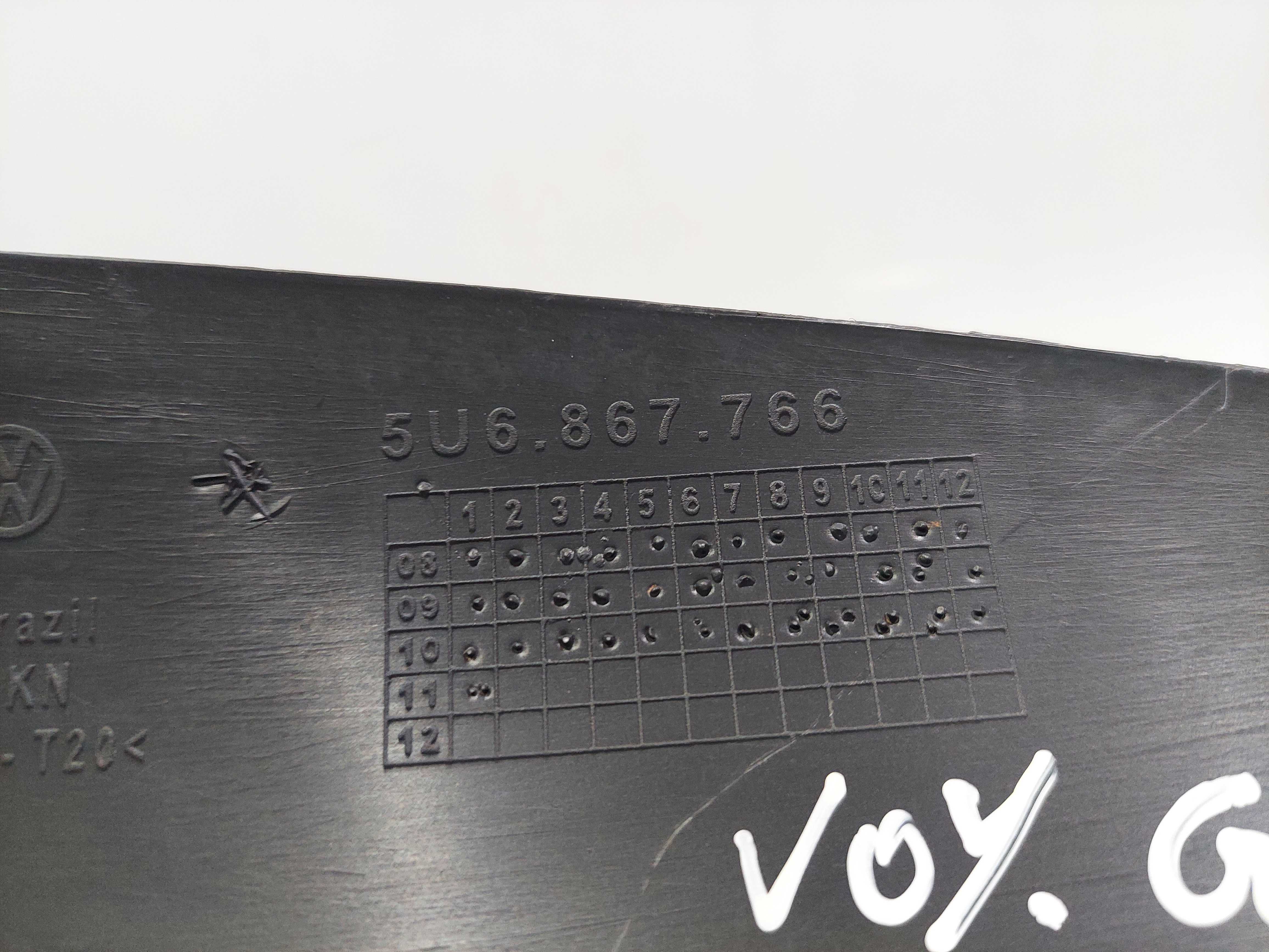 Moldura Lateral Banco Traseiro Direito Voyage G5 5u6867766 4