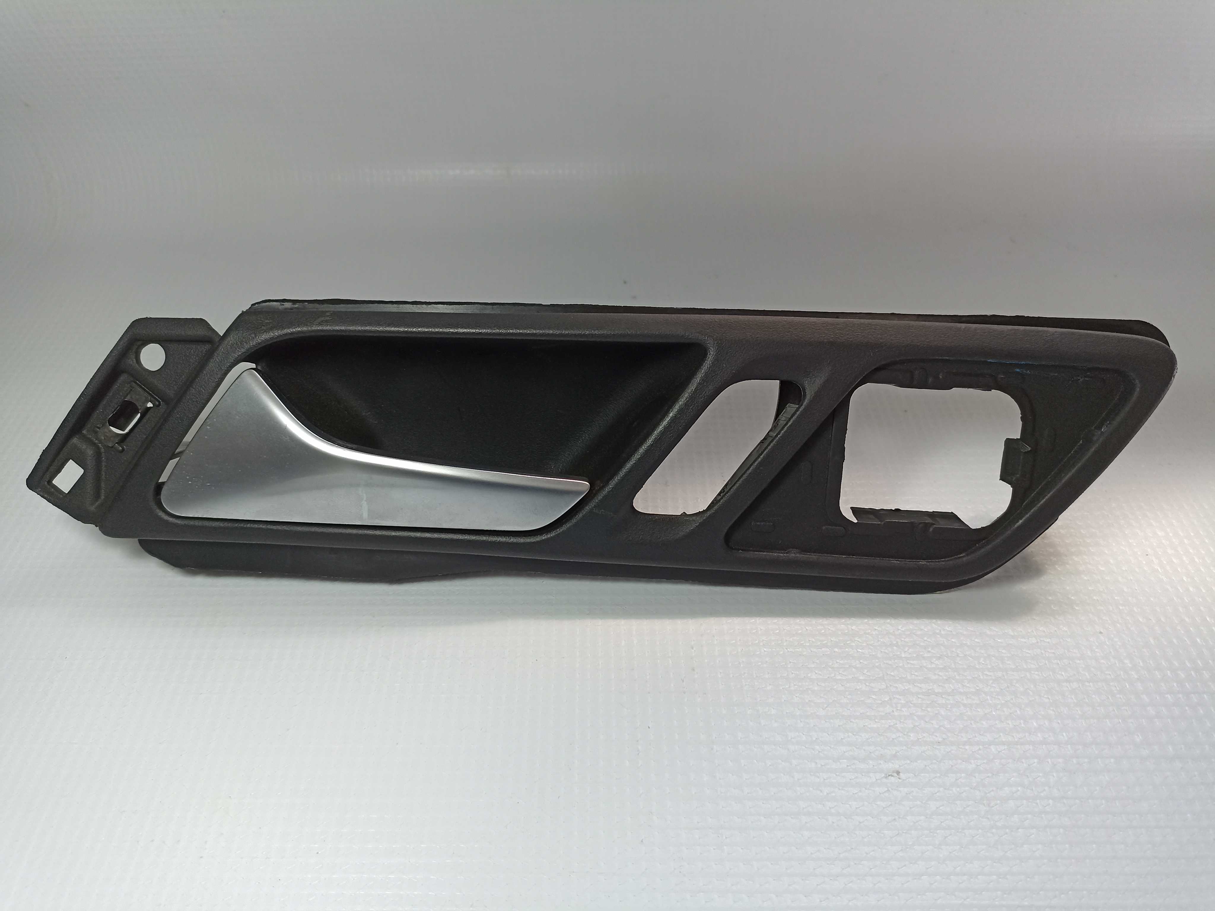 Maçaneta Interna Dianteira Esquerda Jetta 2012 2.0 16v Origi 4