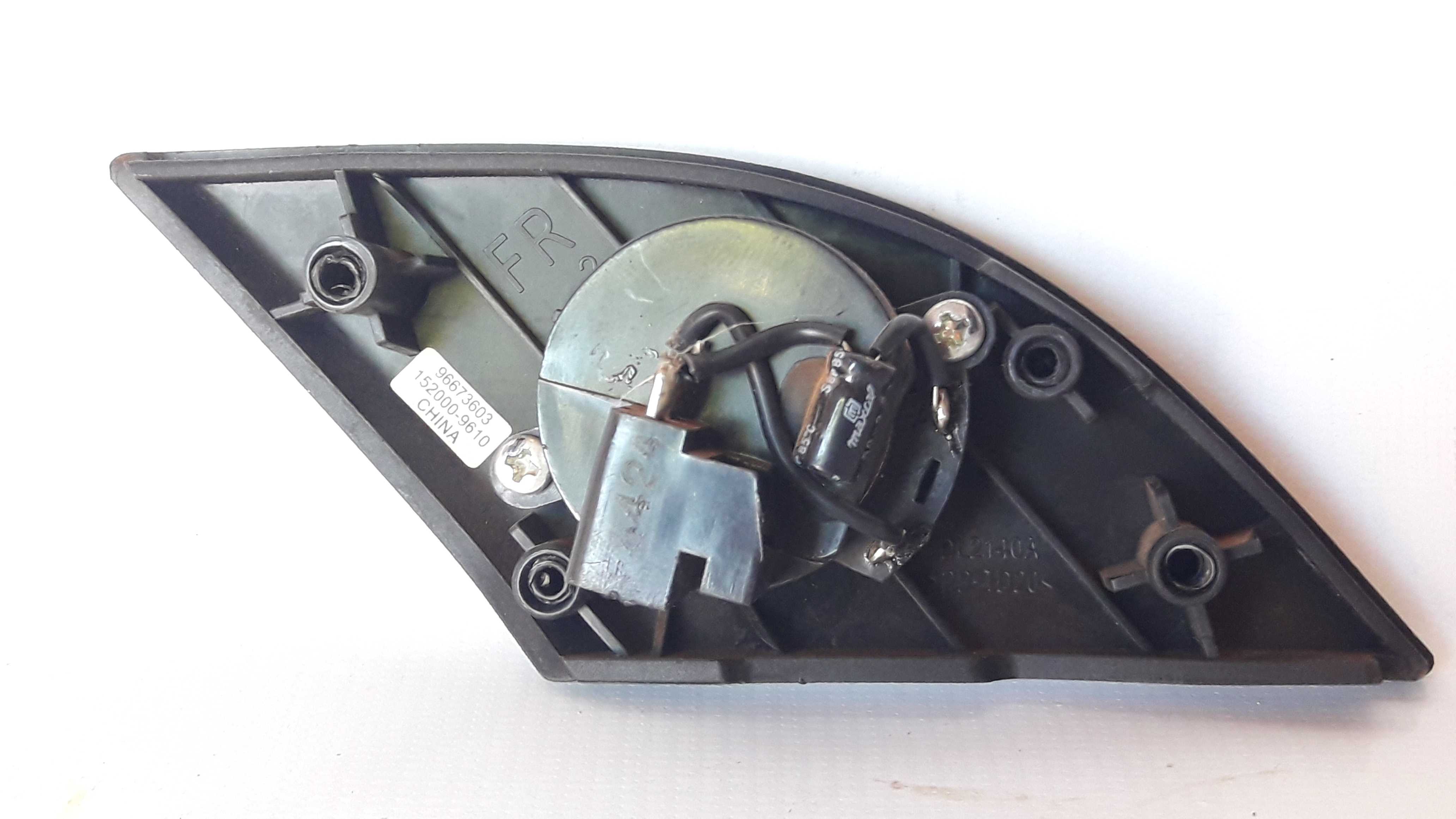 Tweeter C Moldura Dianteira Direita Captiva Sport 09/13 Orig 2