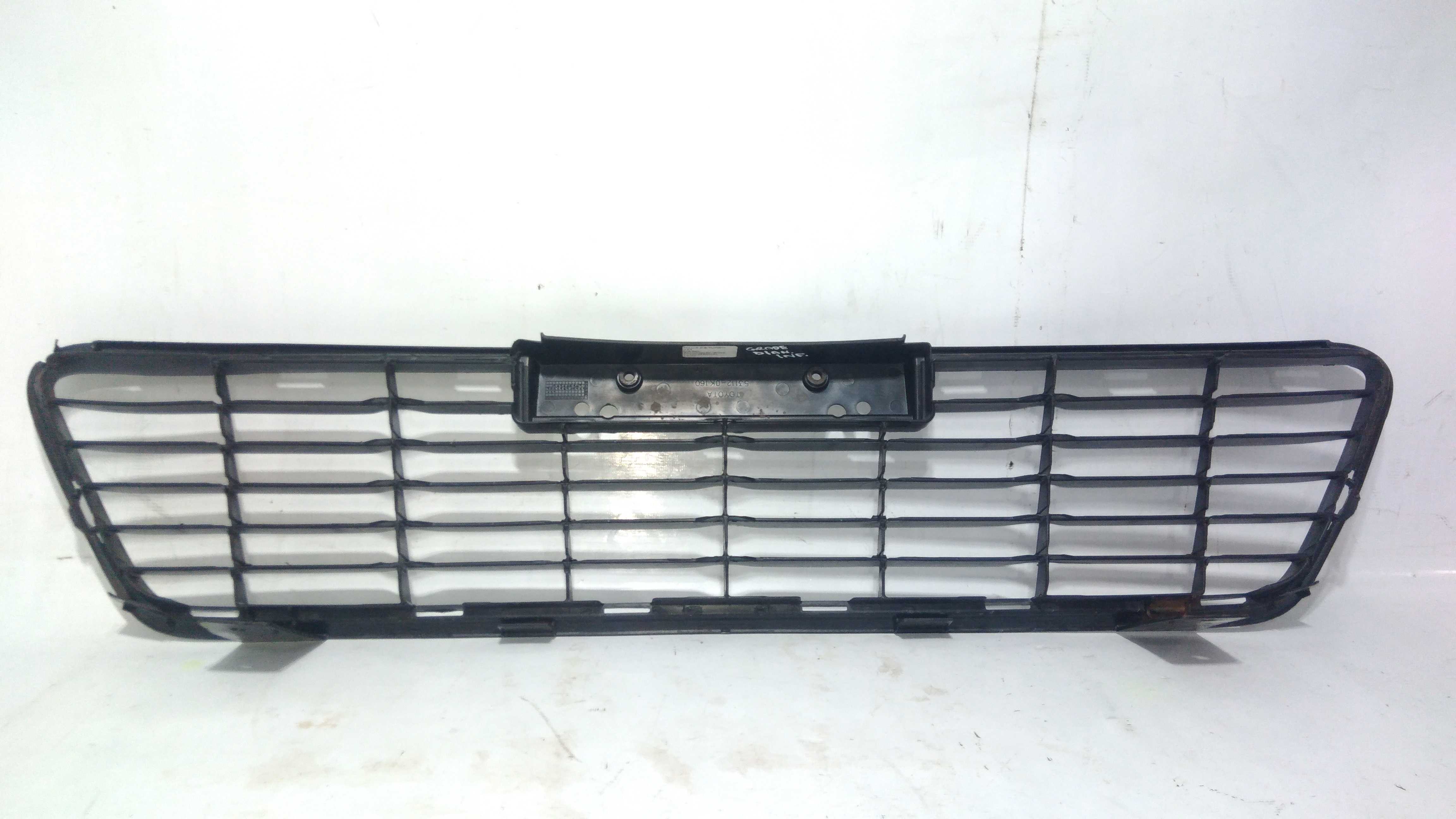 Grade Inferior Parachoque Dianteiro Hilux 2016/2019 Original Preto Plástico 2