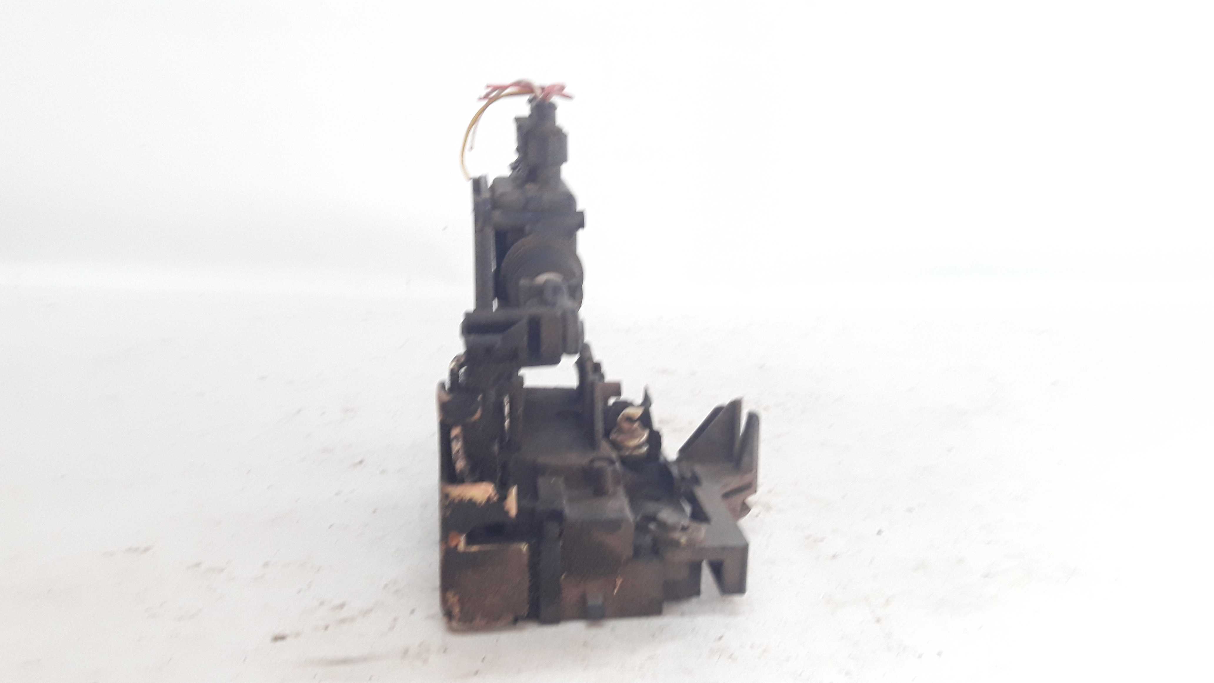 Fechadura Eletrica Dianteira Direita Clio 99 A 13 3