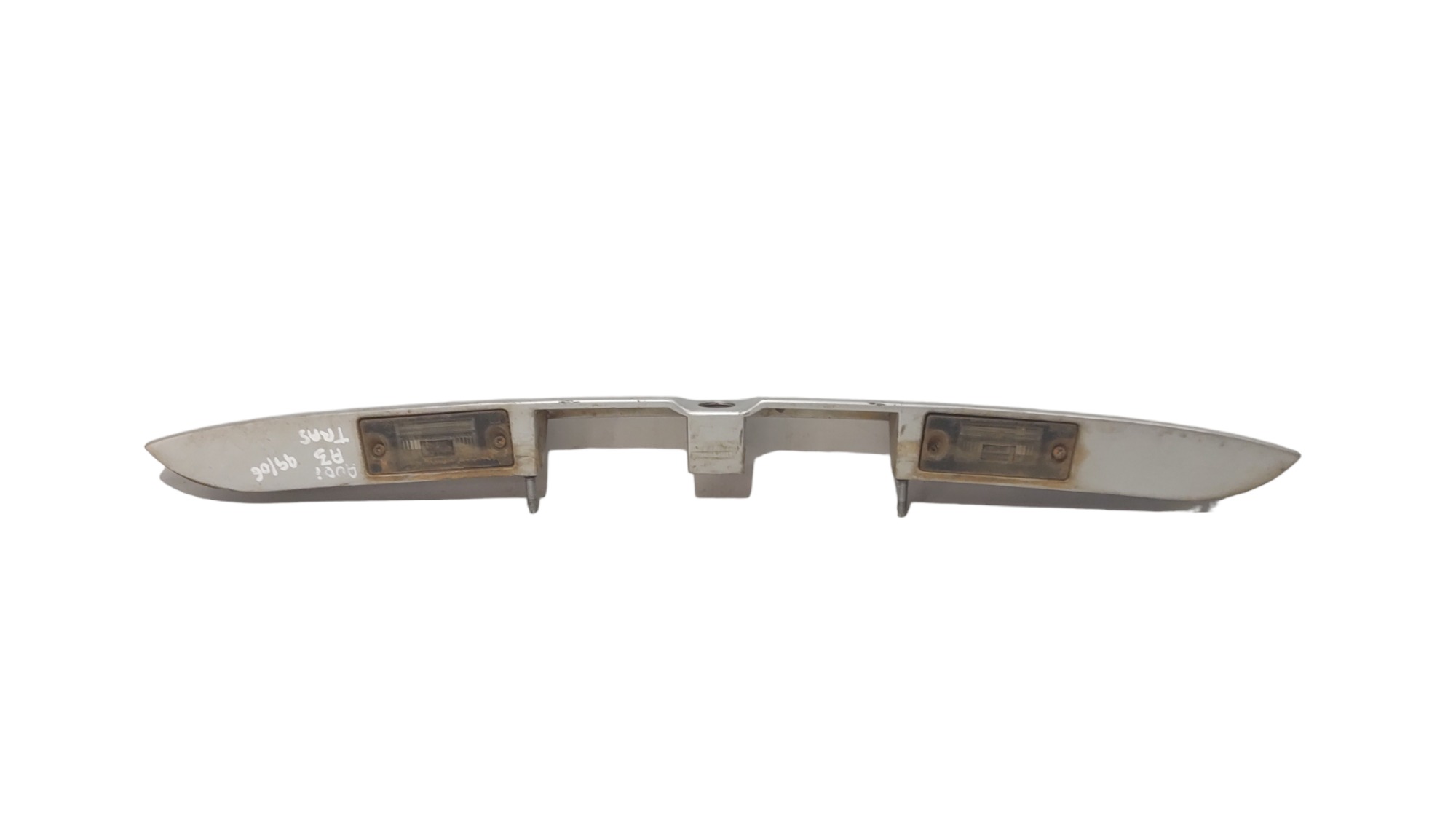 Friso Aplique Tampa Traseira Audi A3 99/6 8d9827574 24272 – Prata 2