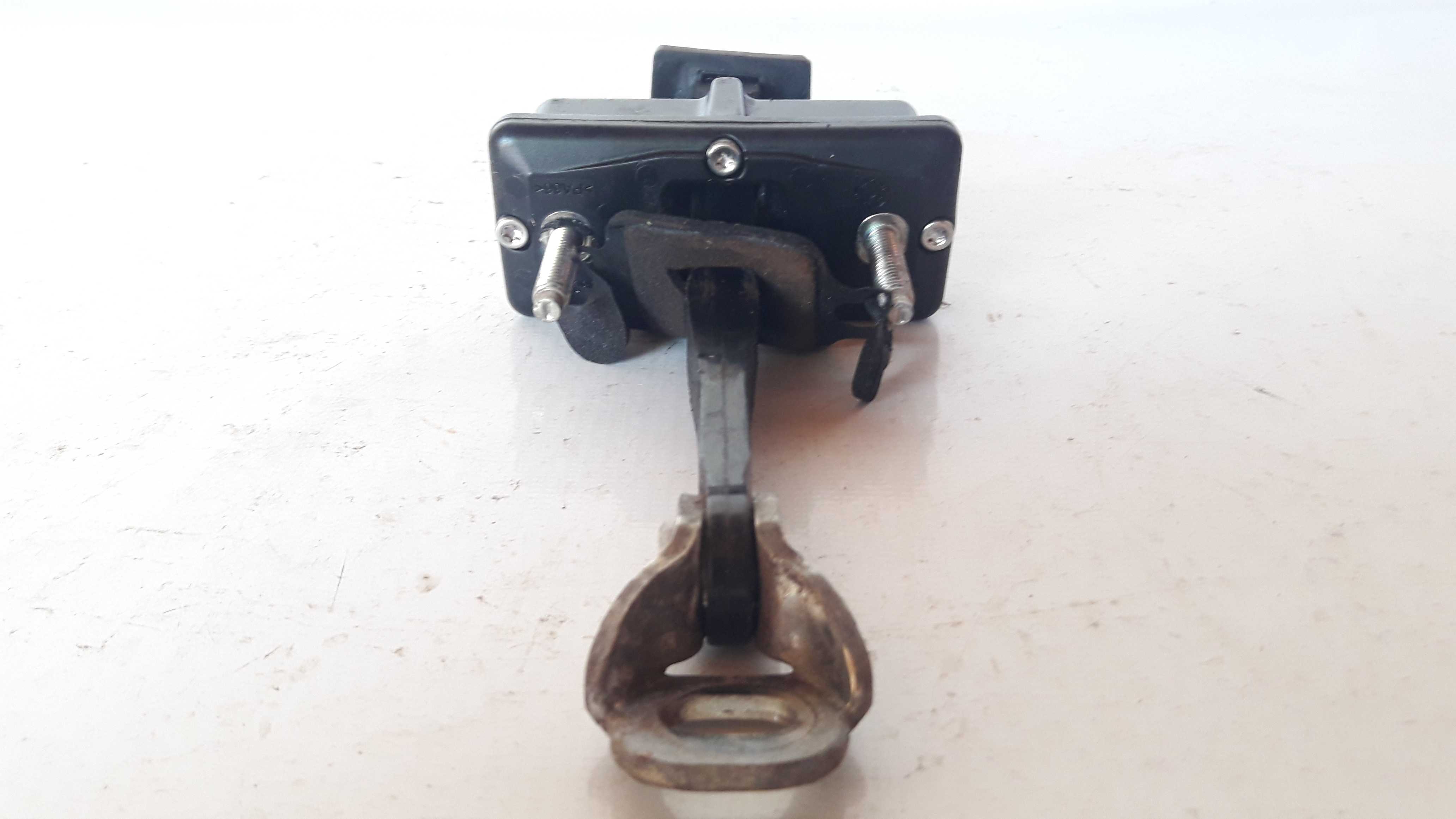 Limitador Porta Dianteira Esquerda Fiat Argo 17/20 Original 3