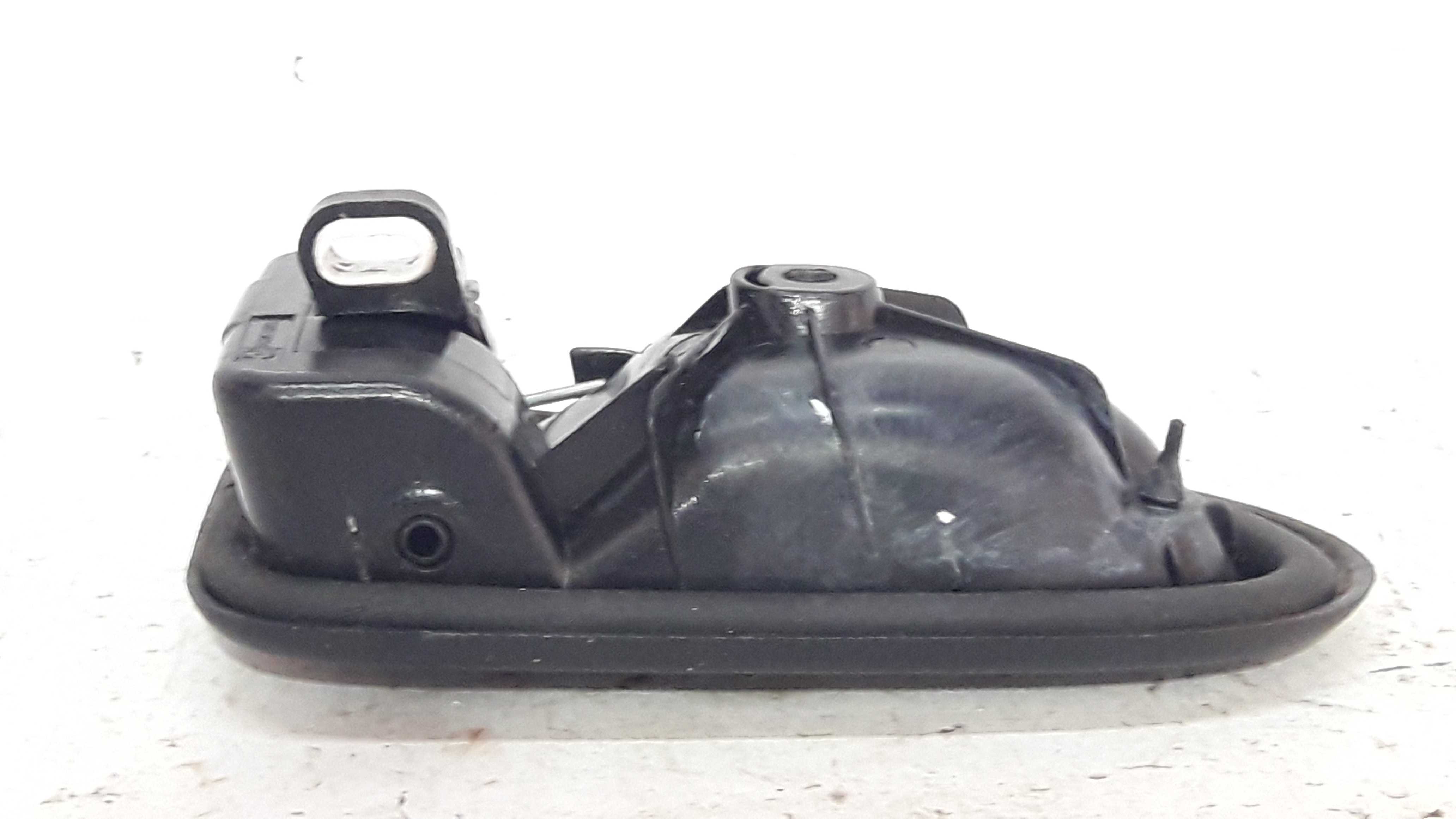 Macaneta Interna Dianteira Direita Clio 99 A 10  Preto Dianteira 3