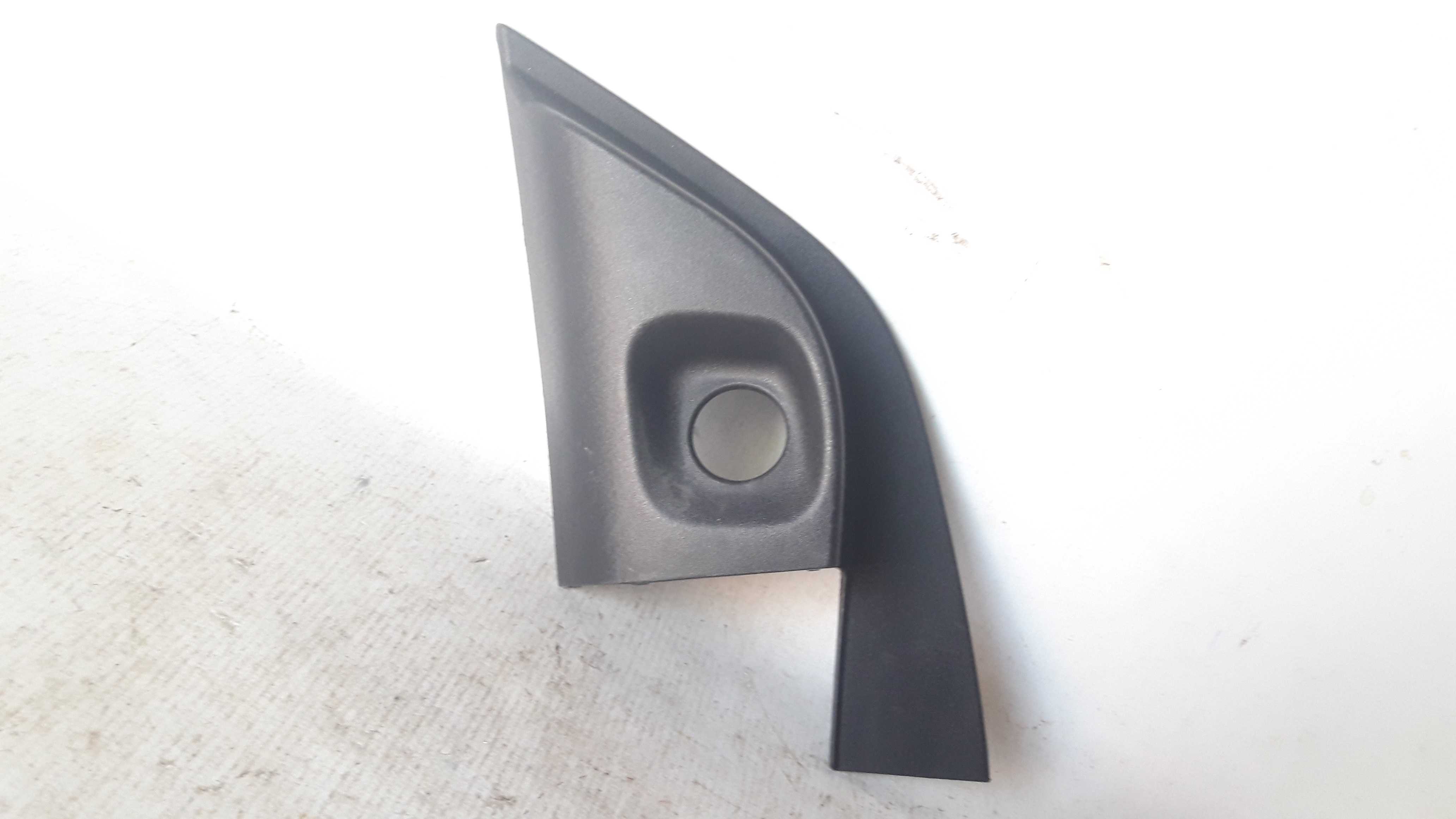 Moldura Int Retrovisor Esquerdo C Furo Ônix Prisma Original Preto 1