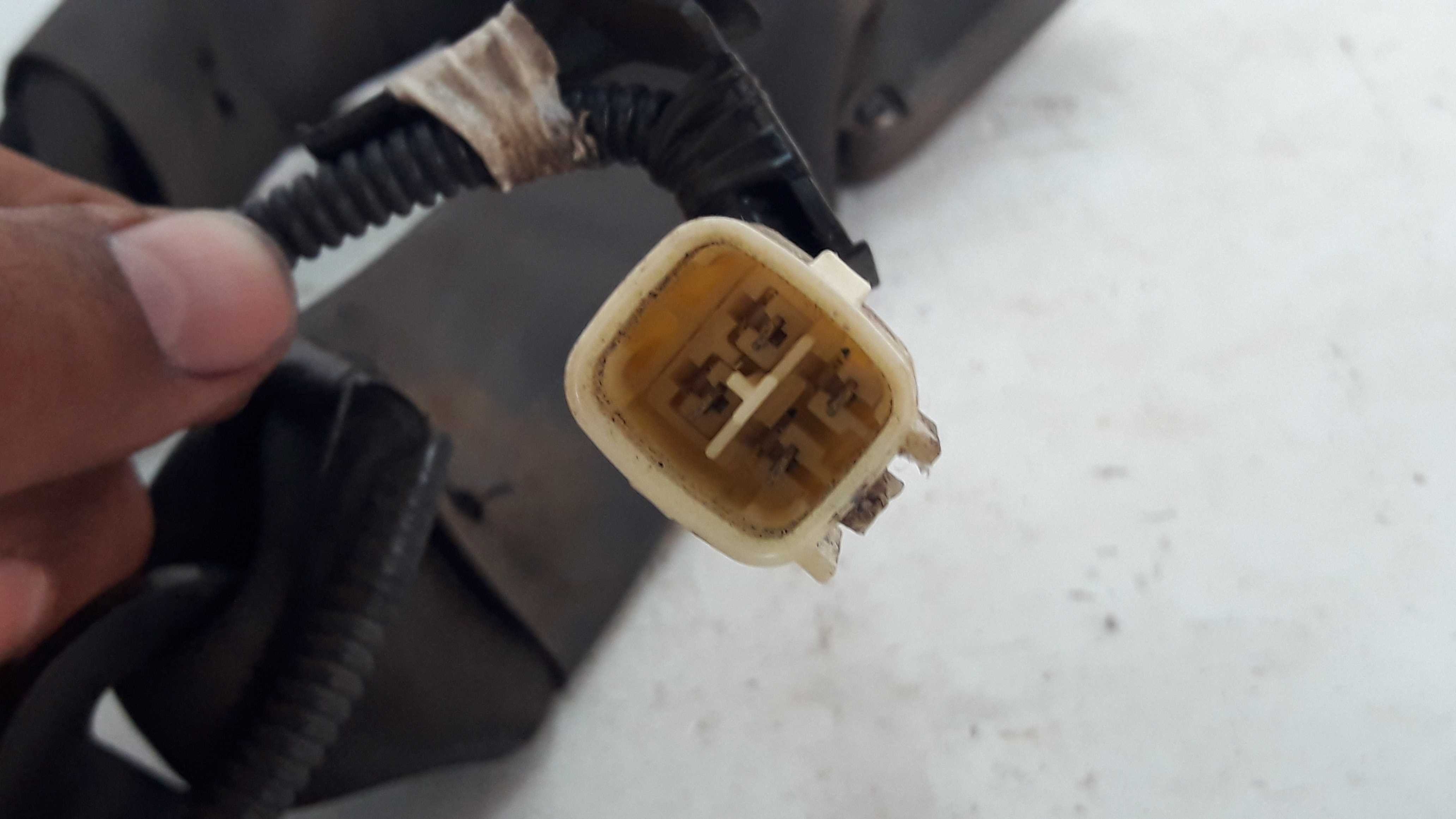 Engate Cinto Segurança Traseiro Hilux 16/20 629926200b 5