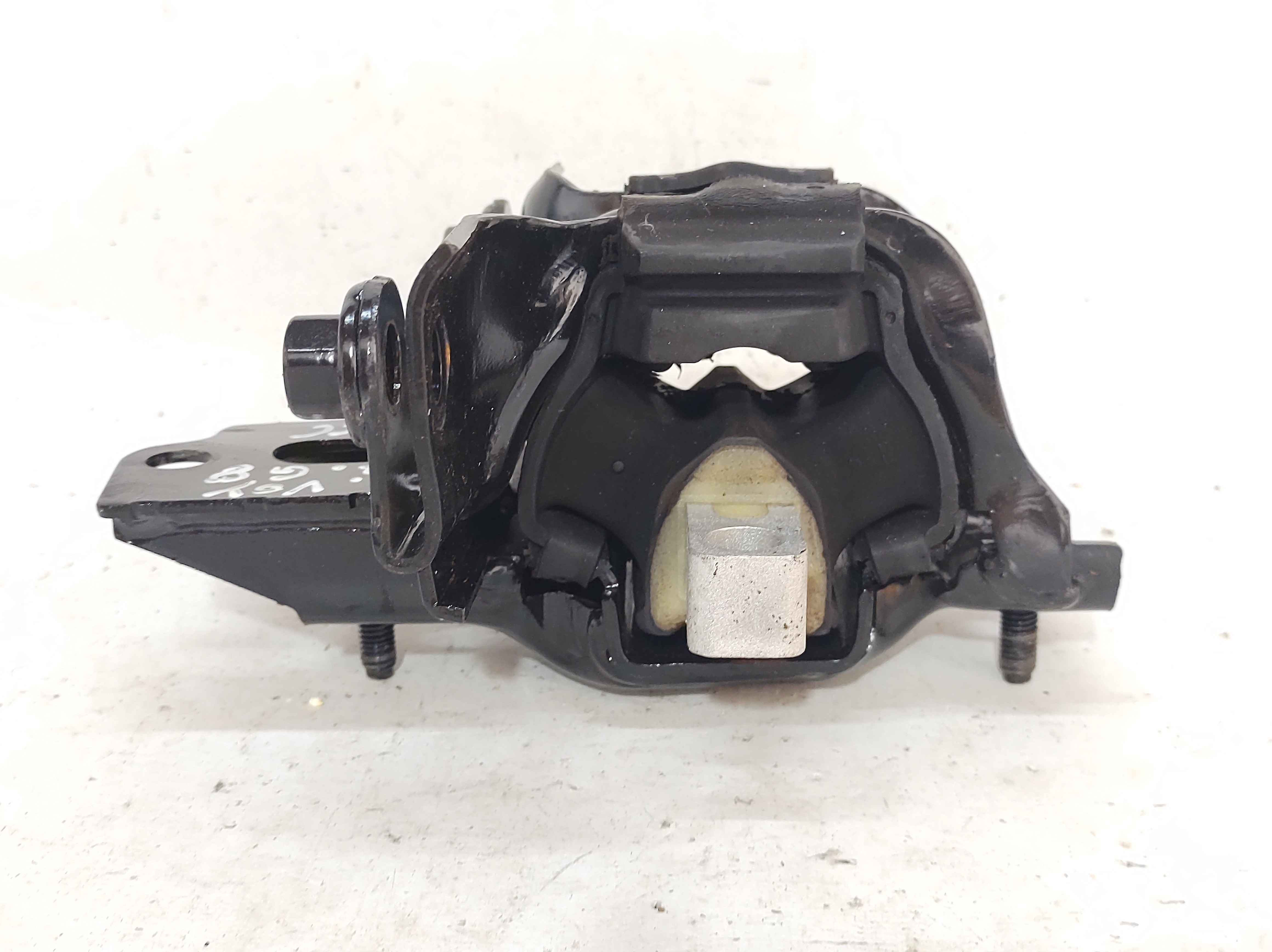 Coxim Esquerdo Câmbio Gol Voyage 1.0 3cc 17 A 23 6q0199555 4