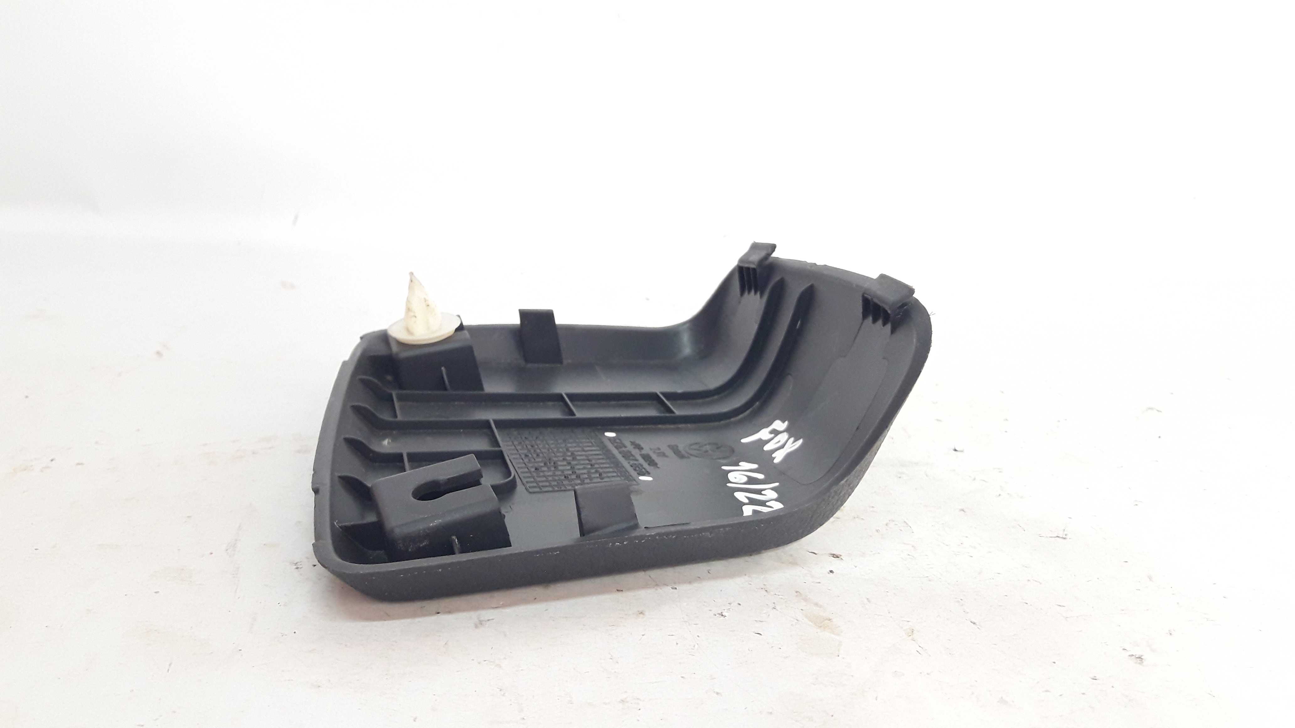 Moldura Tampa Traseira Direita Fox 16 A 22 5z6867656 Preto 3