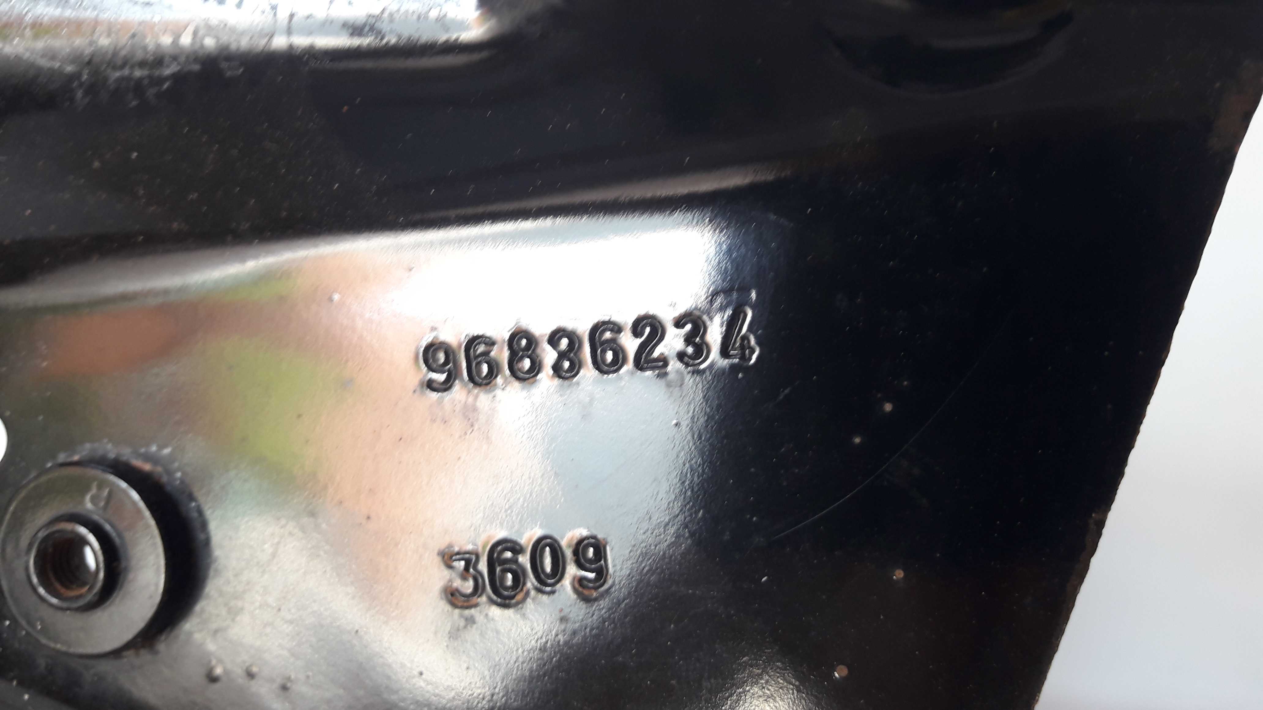 Suporte Base Bateria Captiva Sport 2.4 09/2013 Original