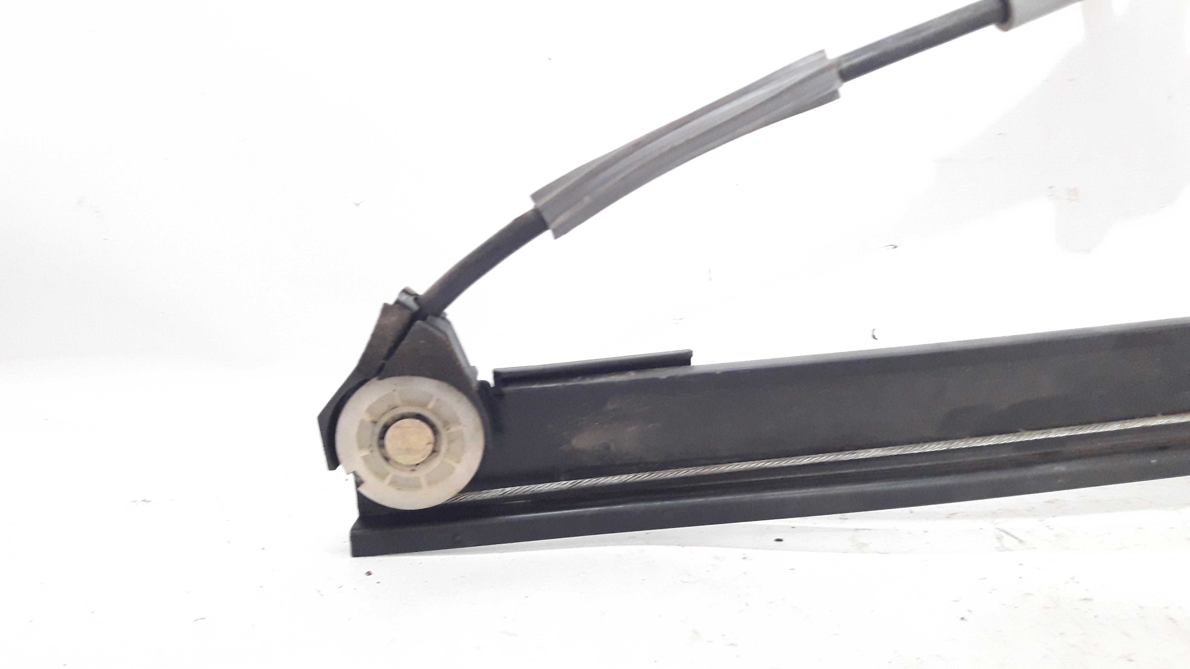 Maquina Manual Vidro Traseiro Esquerdo Fiesta 4 A 12 3