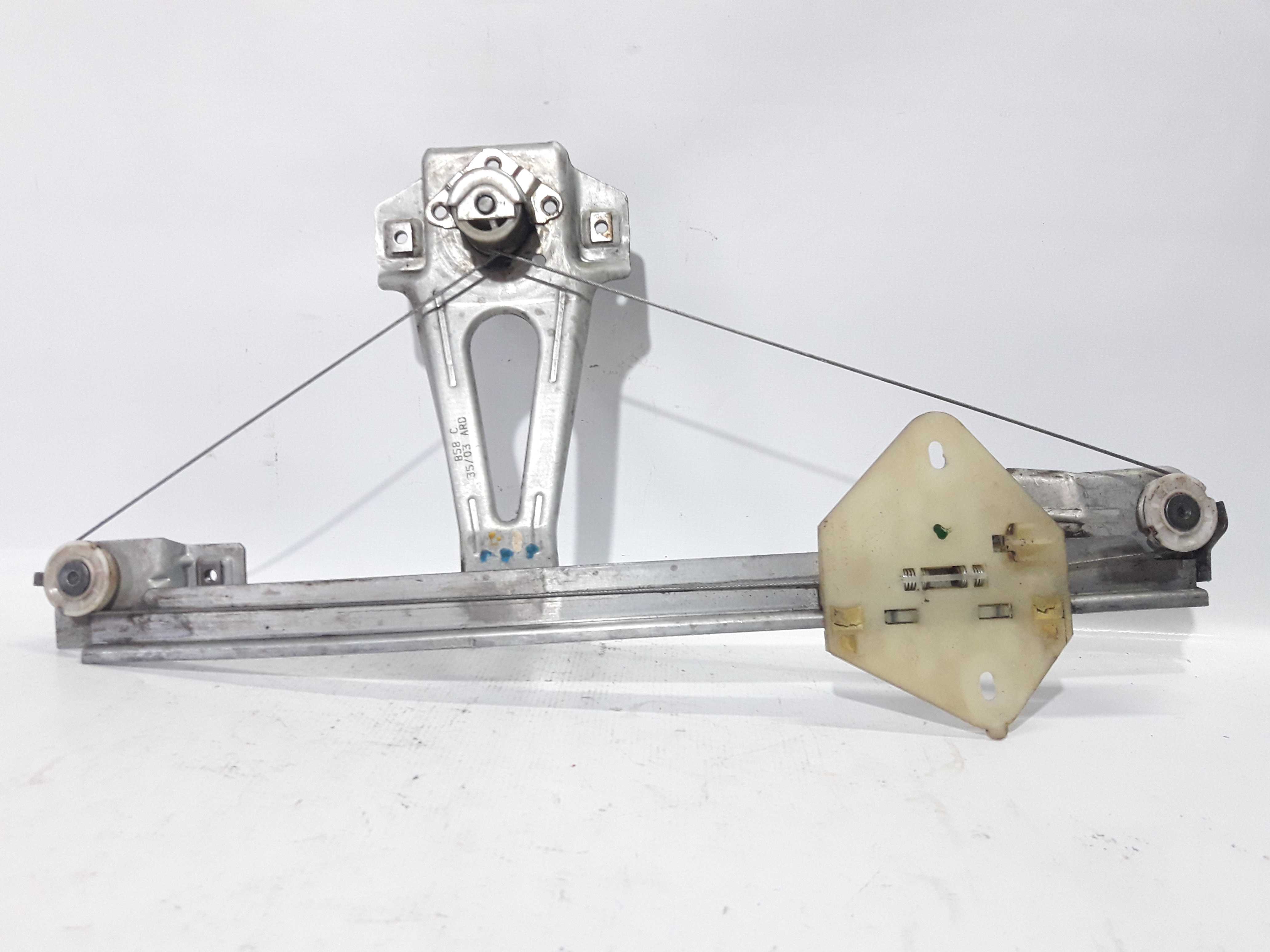 Máquina Vidro Manual Traseiro Direito Clio 02/05 2