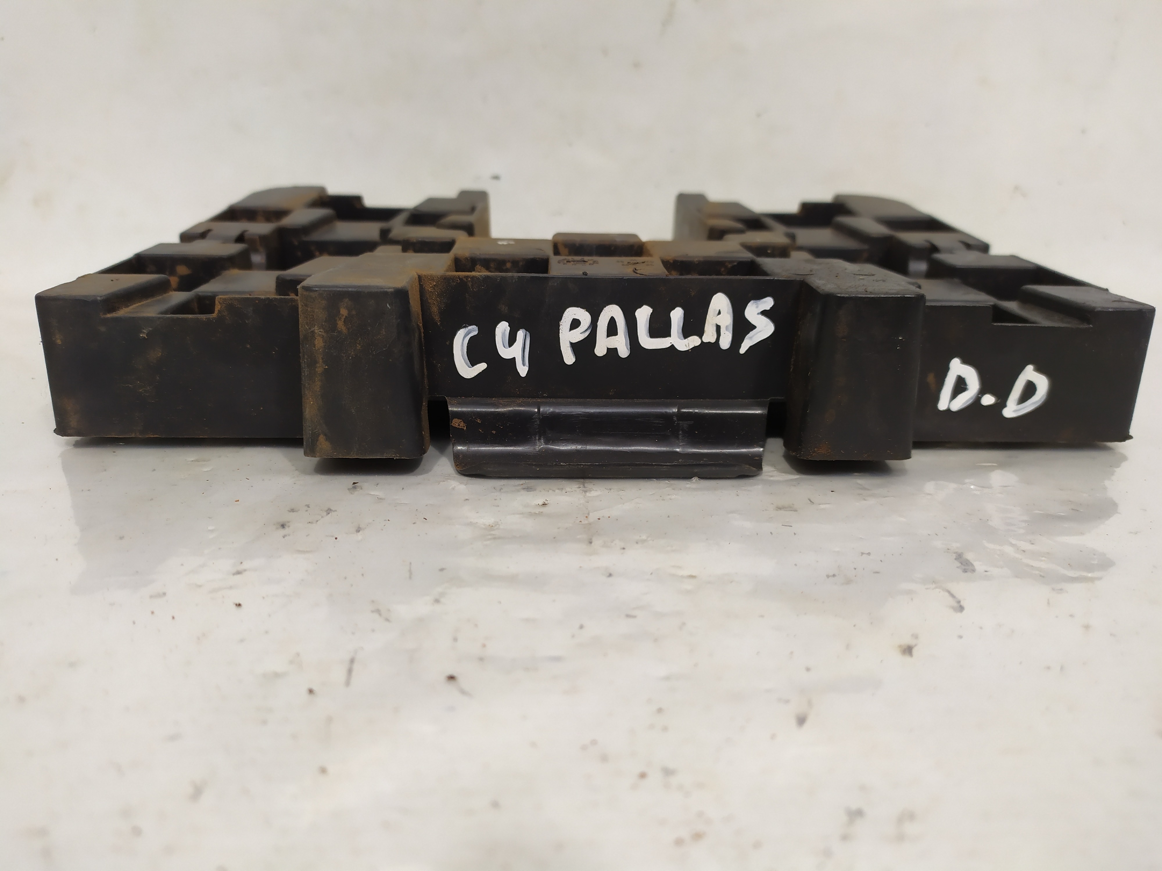 Suporte Cabo Maçaneta Dianteira Esquerda C4 Pallas 307
