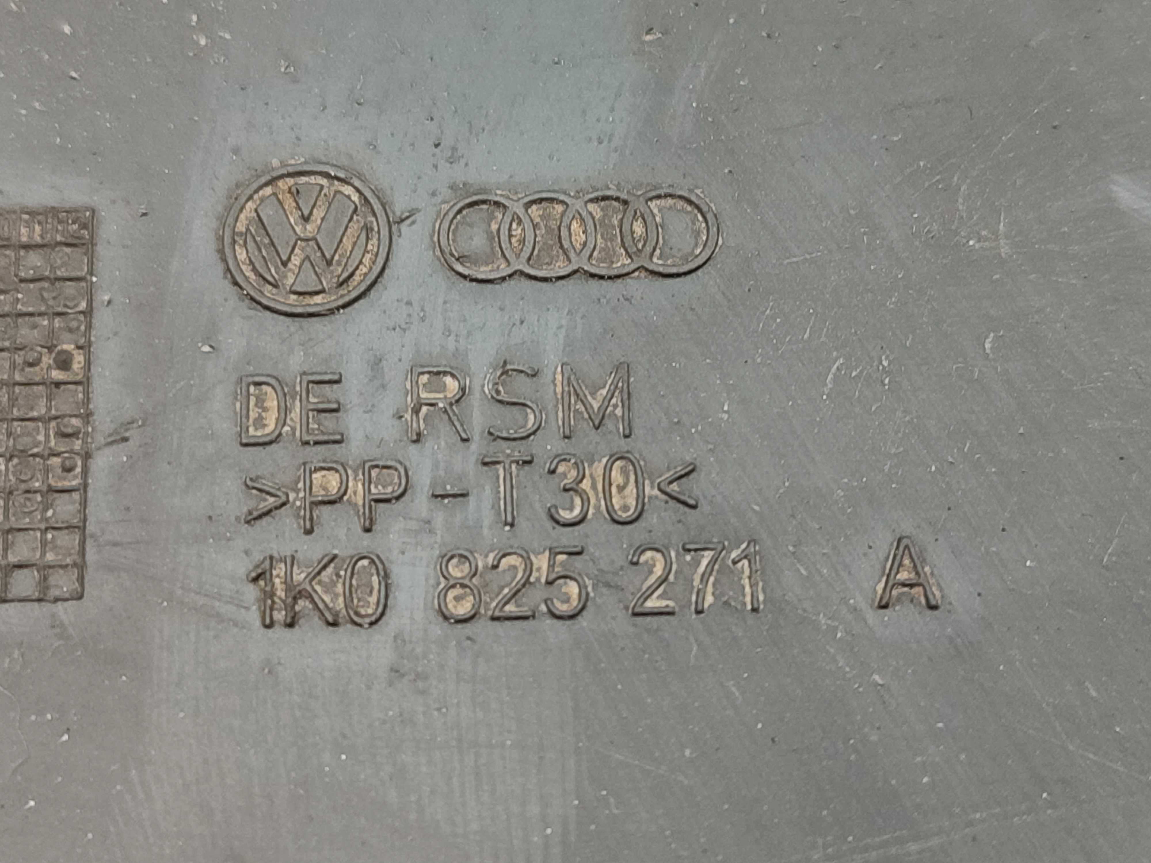 Defletor Esquerdo Assoalho Vw Jetta 2009 2010 2011 2012 4