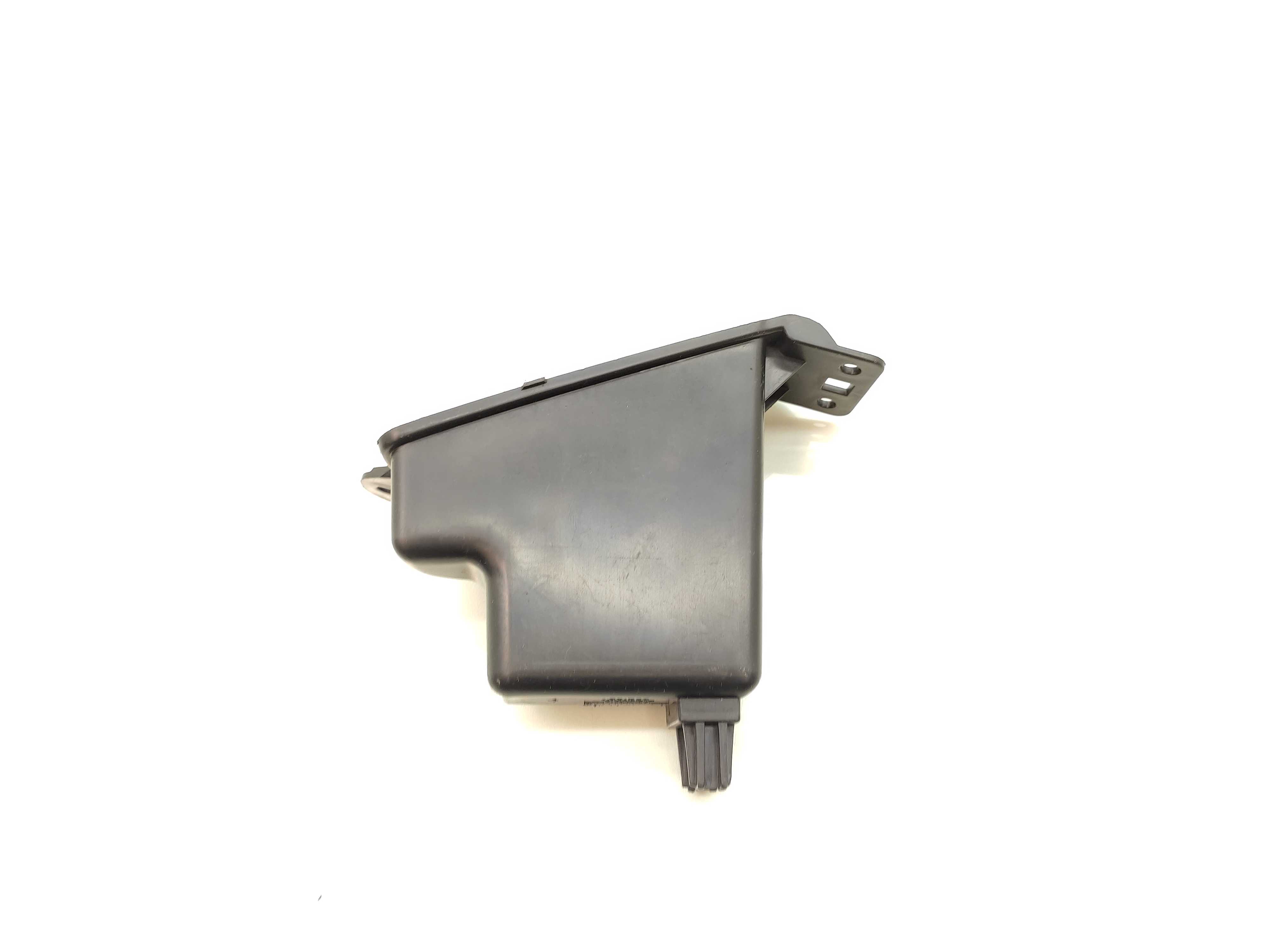 Porta Treco Objeto Console Central Nissan Livina 2010 2
