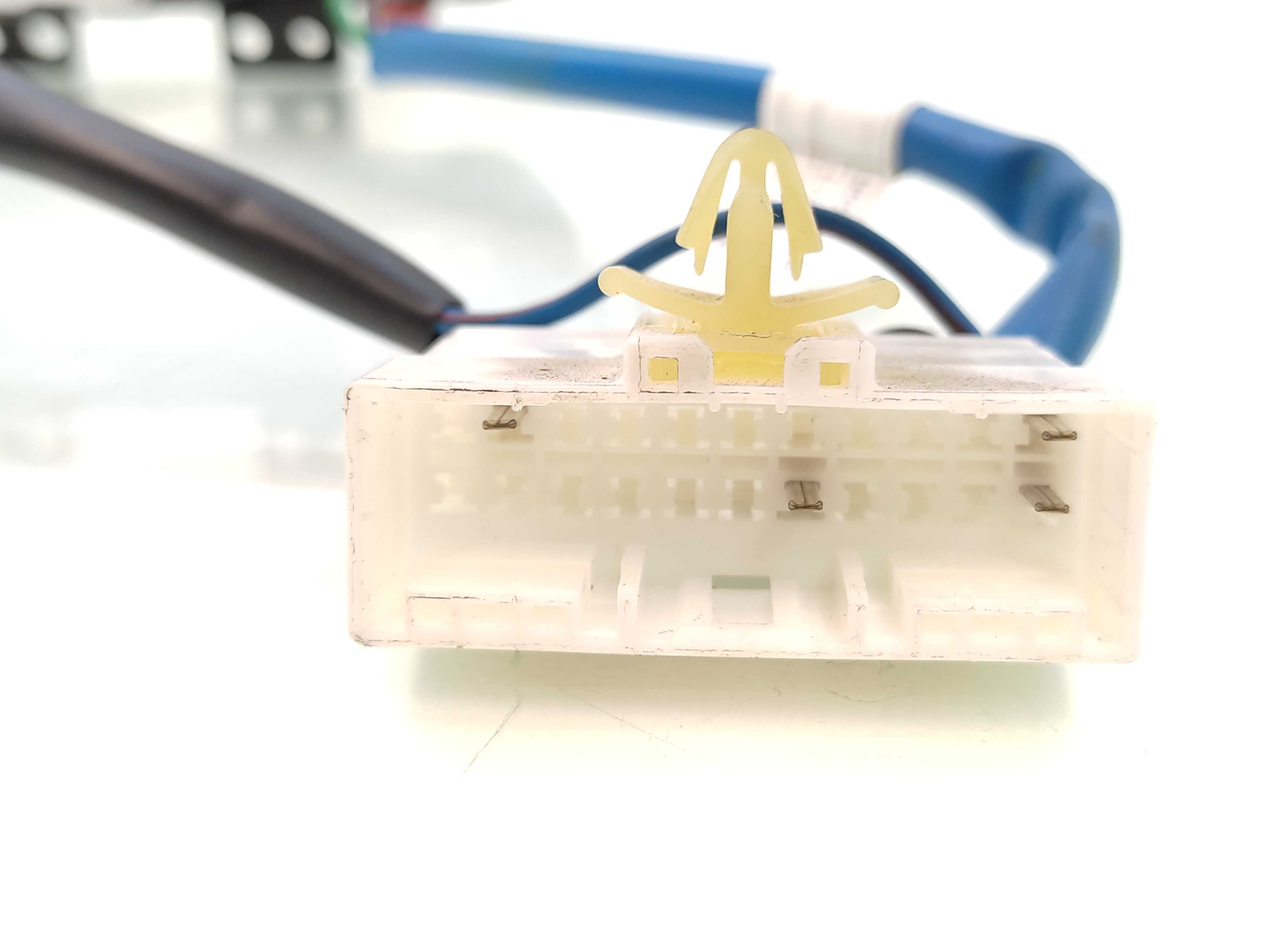 Entrada Usb Aux Tomada 12v Painel Kia Sportage 2011 2012 7