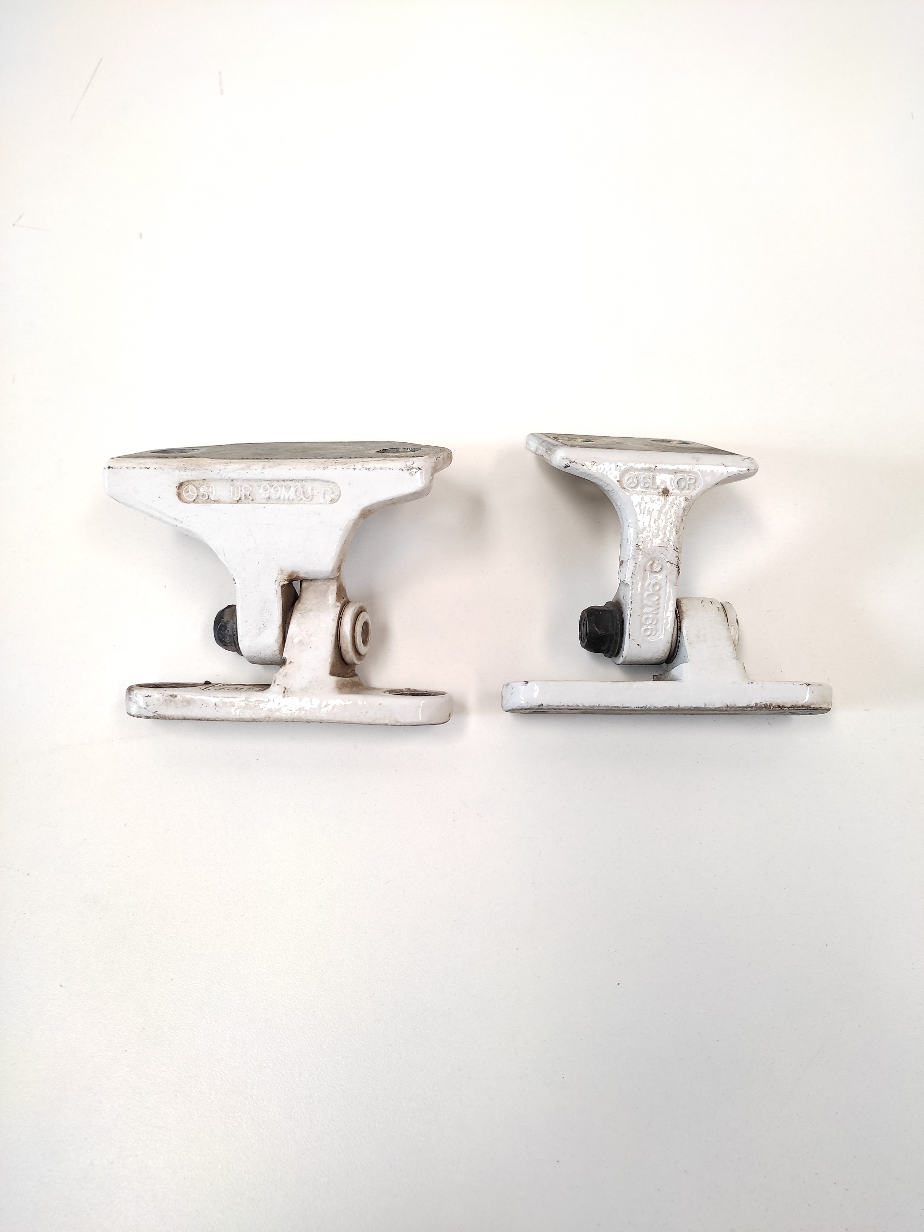 Dobradiça Porta Dianteira Direita Mb Classe A 160 1999 2