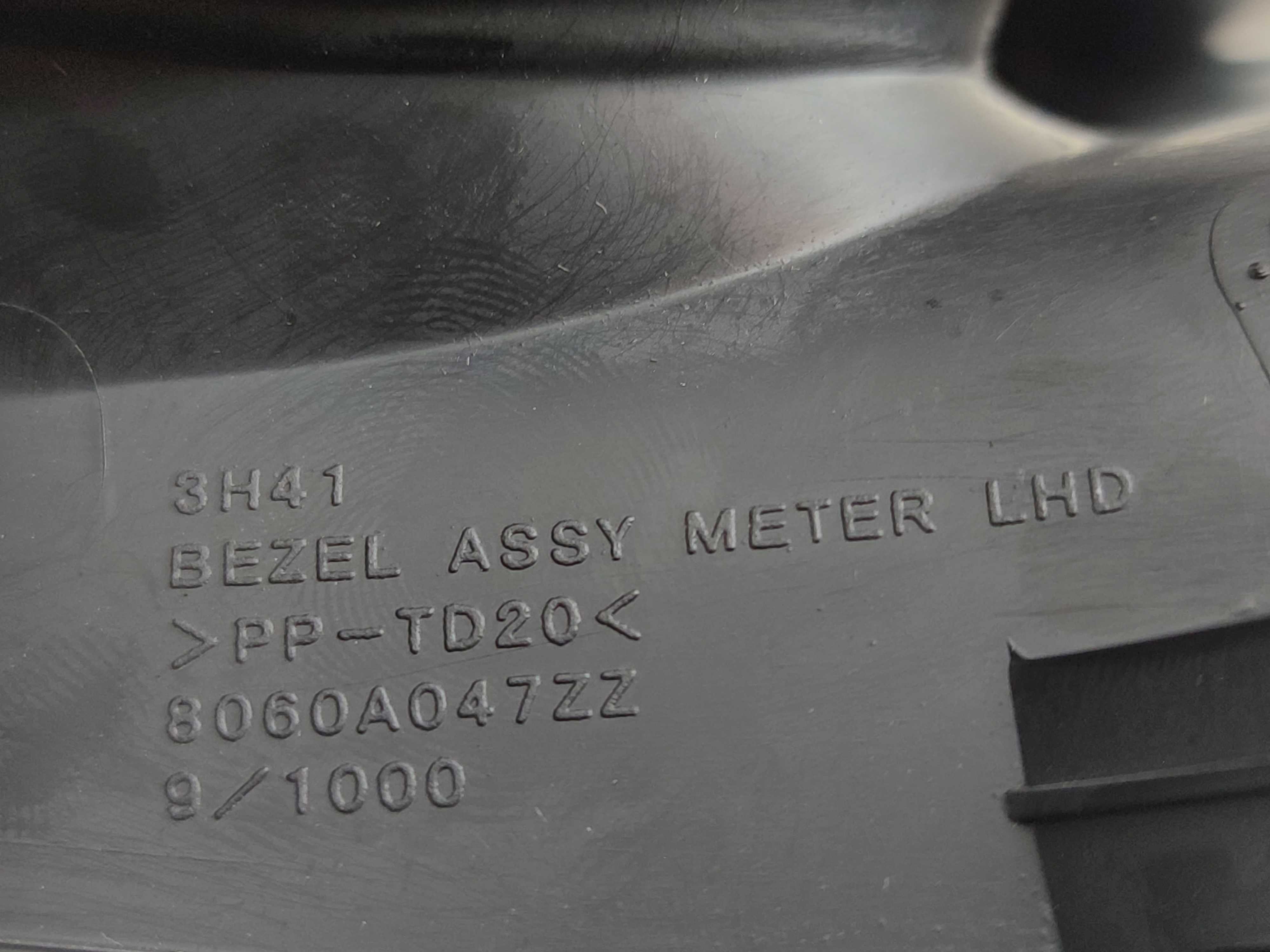 Acabamento Painel Instrumentos Mitsubishi Lancer 2014 2015 4