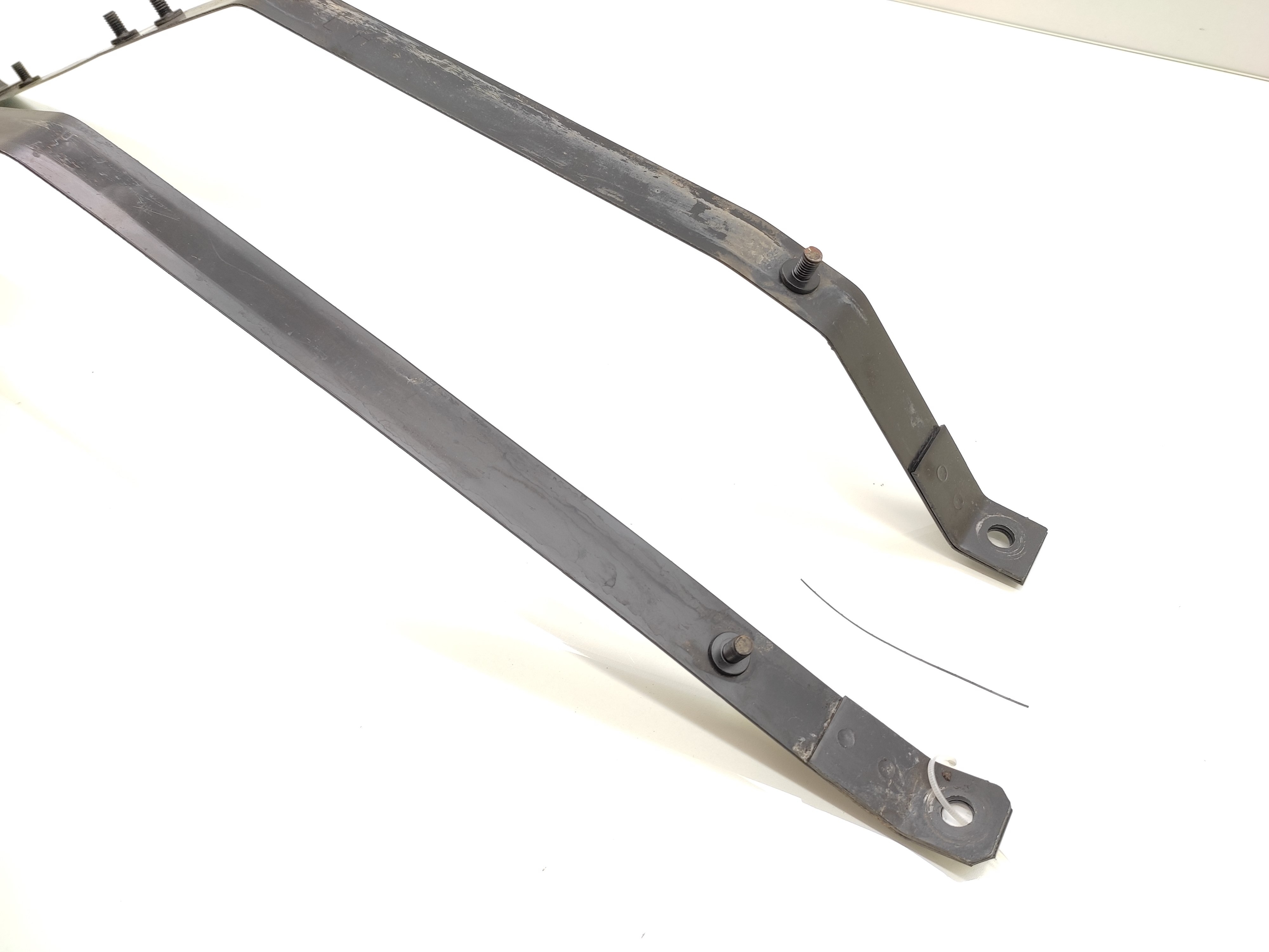 Suporte Fixação Tanque Combustível Subaru Legacy Outb 2001 2
