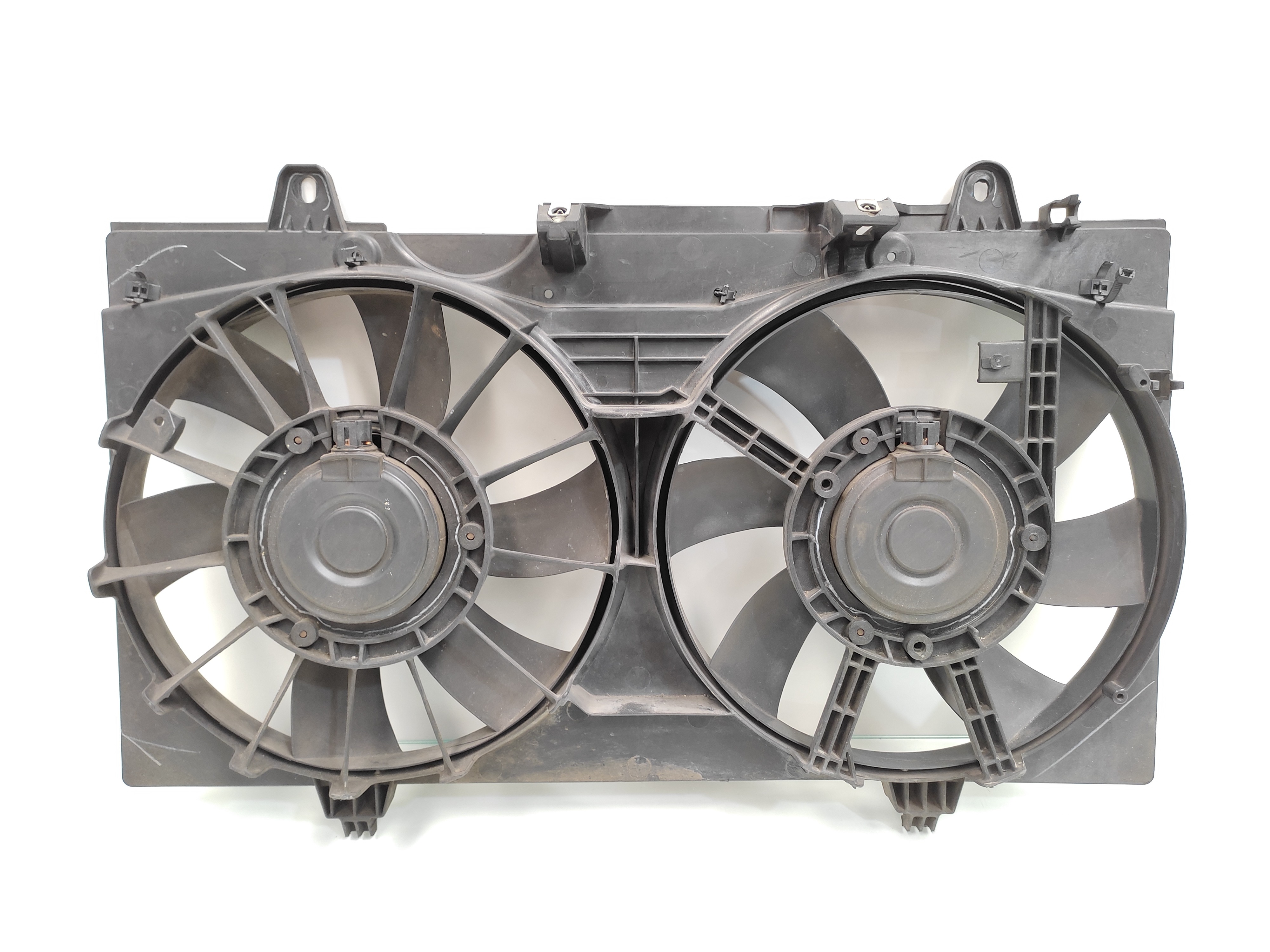 Defletor Ventoinha Do Radiador Nissan Sentra 2.0 16v 2010 2