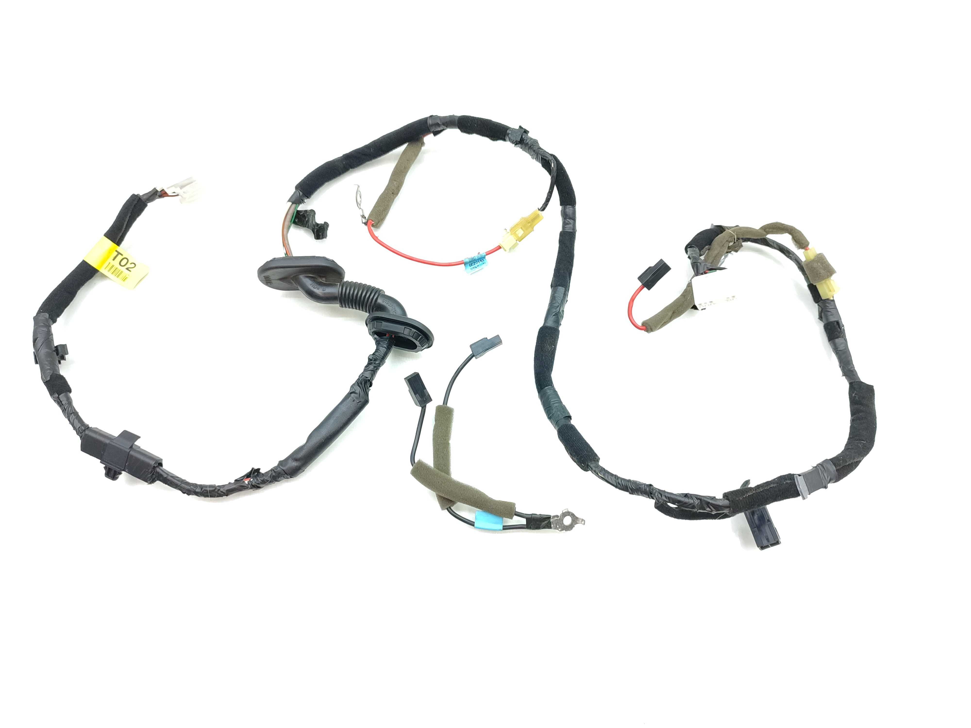 Chicote Tampa Traseira Hyundai Veloster 2011 2012 916852v020 1