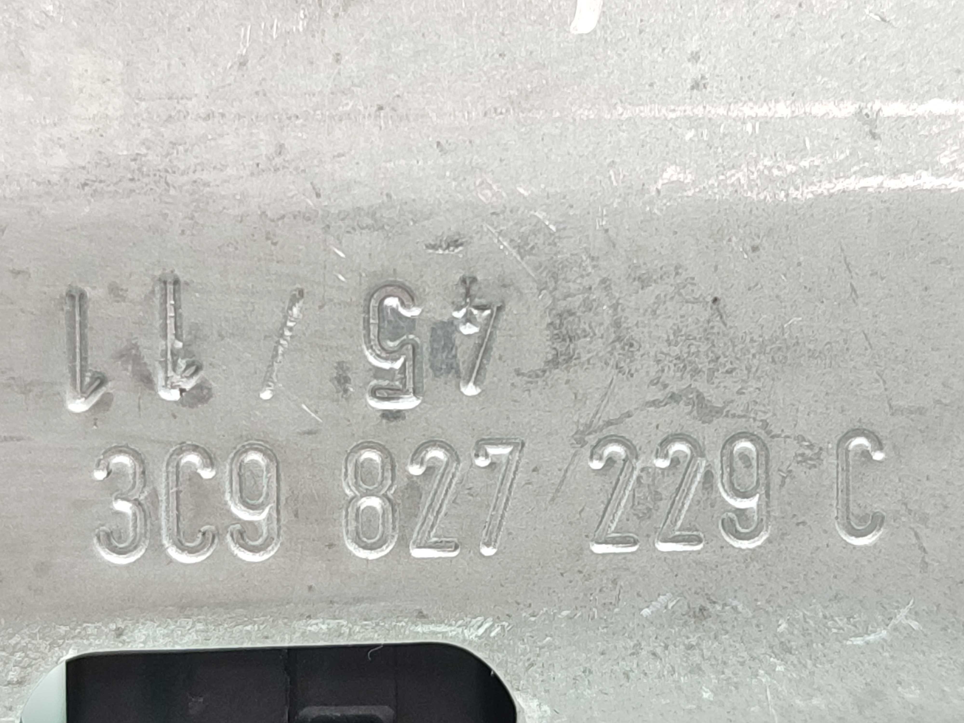 Maçaneta Externa Tampa Traseira Vw Jetta Variant 2011 2012 4