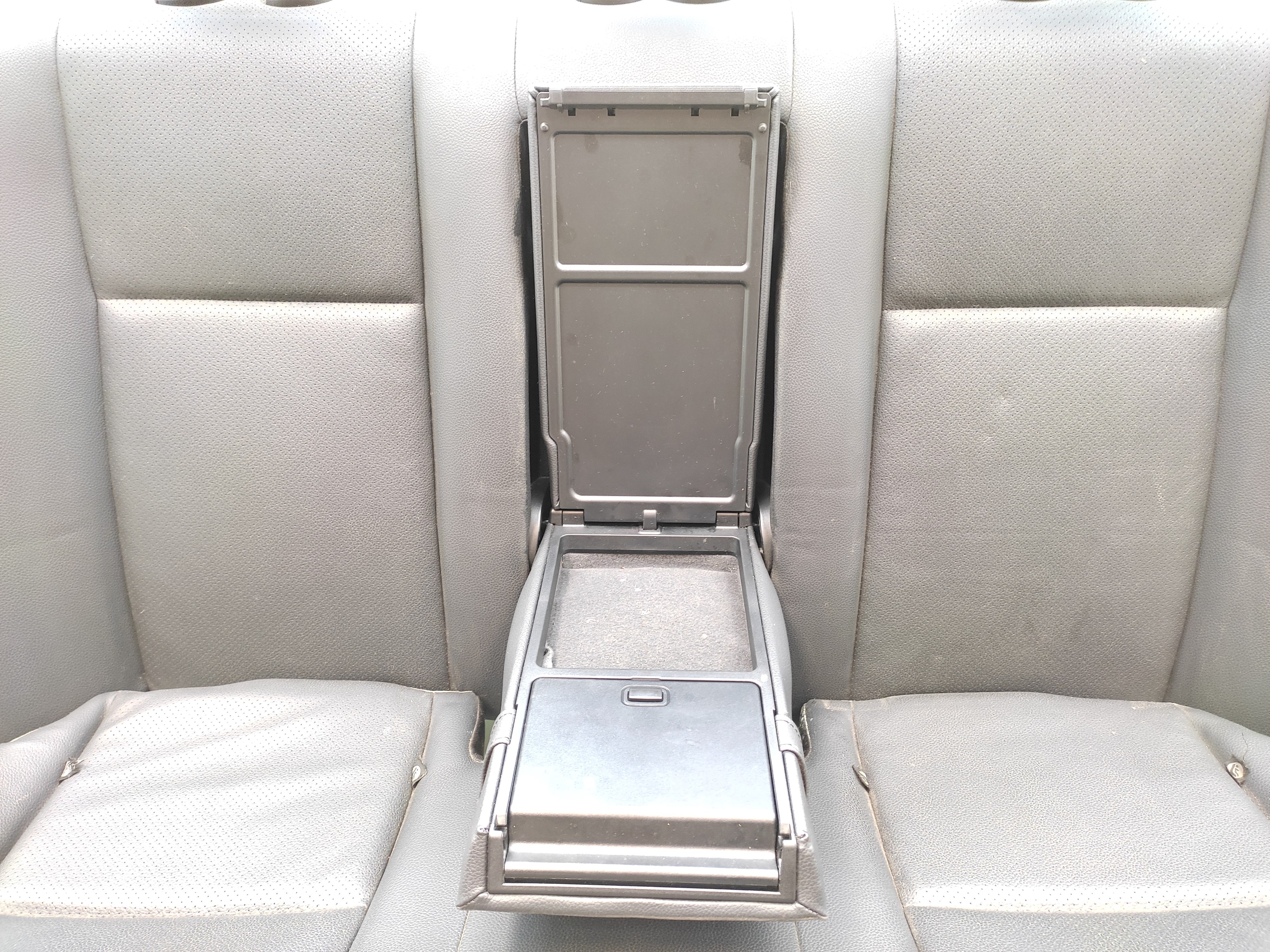 Banco Traseiro Em Couro Mercedes C180 2010 Original  Preto 5