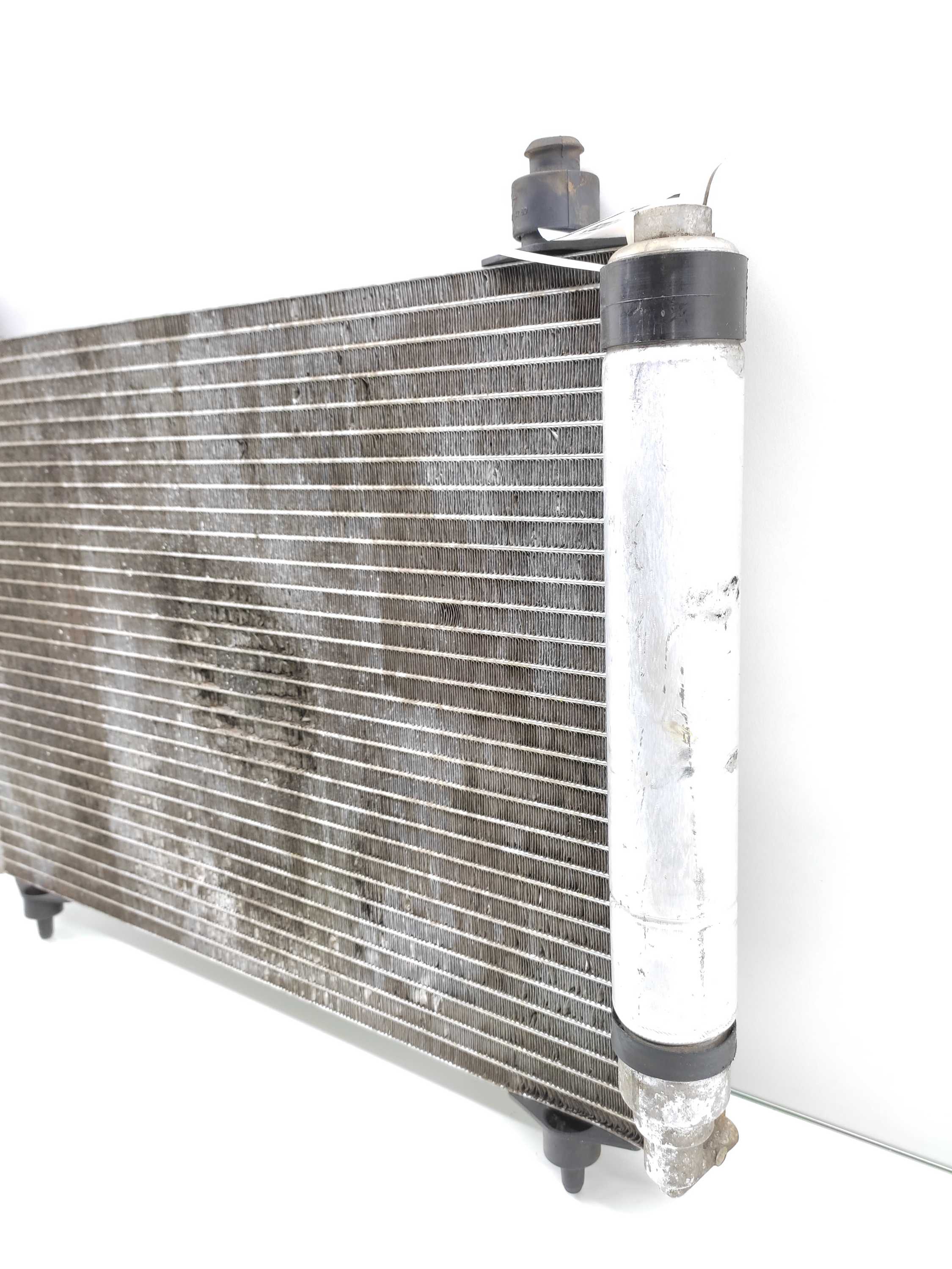 Condensador Ar Condicionado Citroen Xsara Picasso 2.0 2007 4